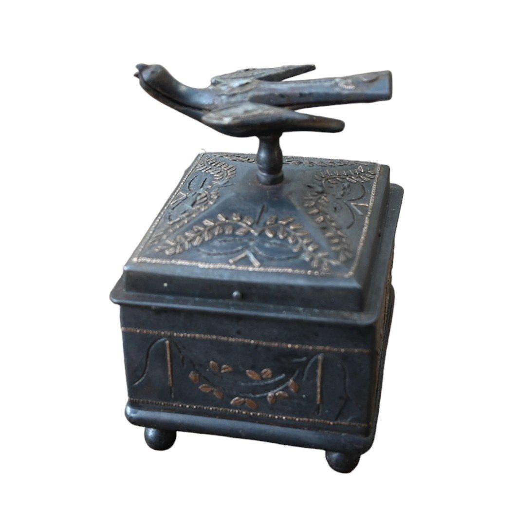 Manufactura Imperial De Tula, Rusia, Finales Del Siglo XVIII. Costurero de acero Forjado en venta