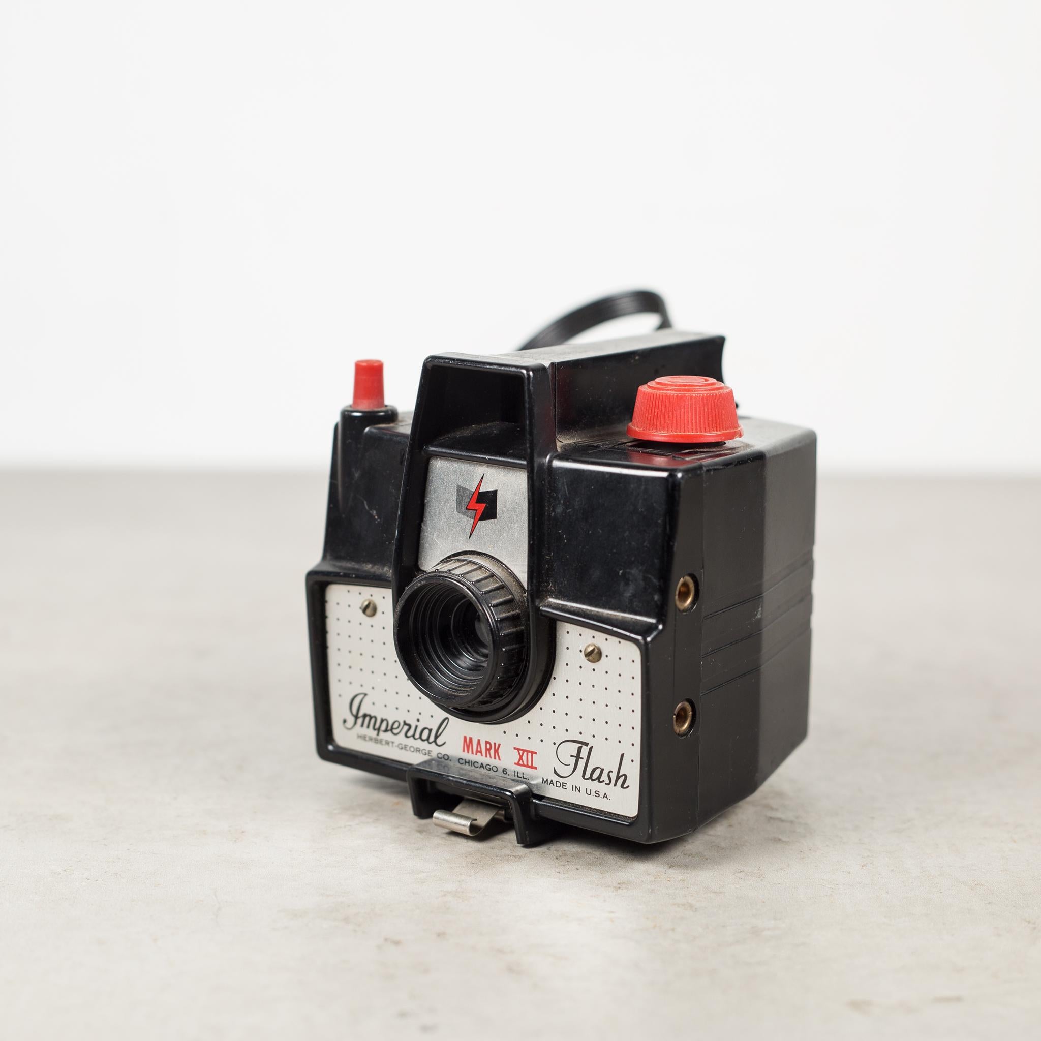 About:

This is an original Imperial Mark II Flash camera. This camera has retained its original finish and has the appropriate amount of wear.

Camera may or may not work. Sold as decorative only.

 Creator: Herbert-George Company, New