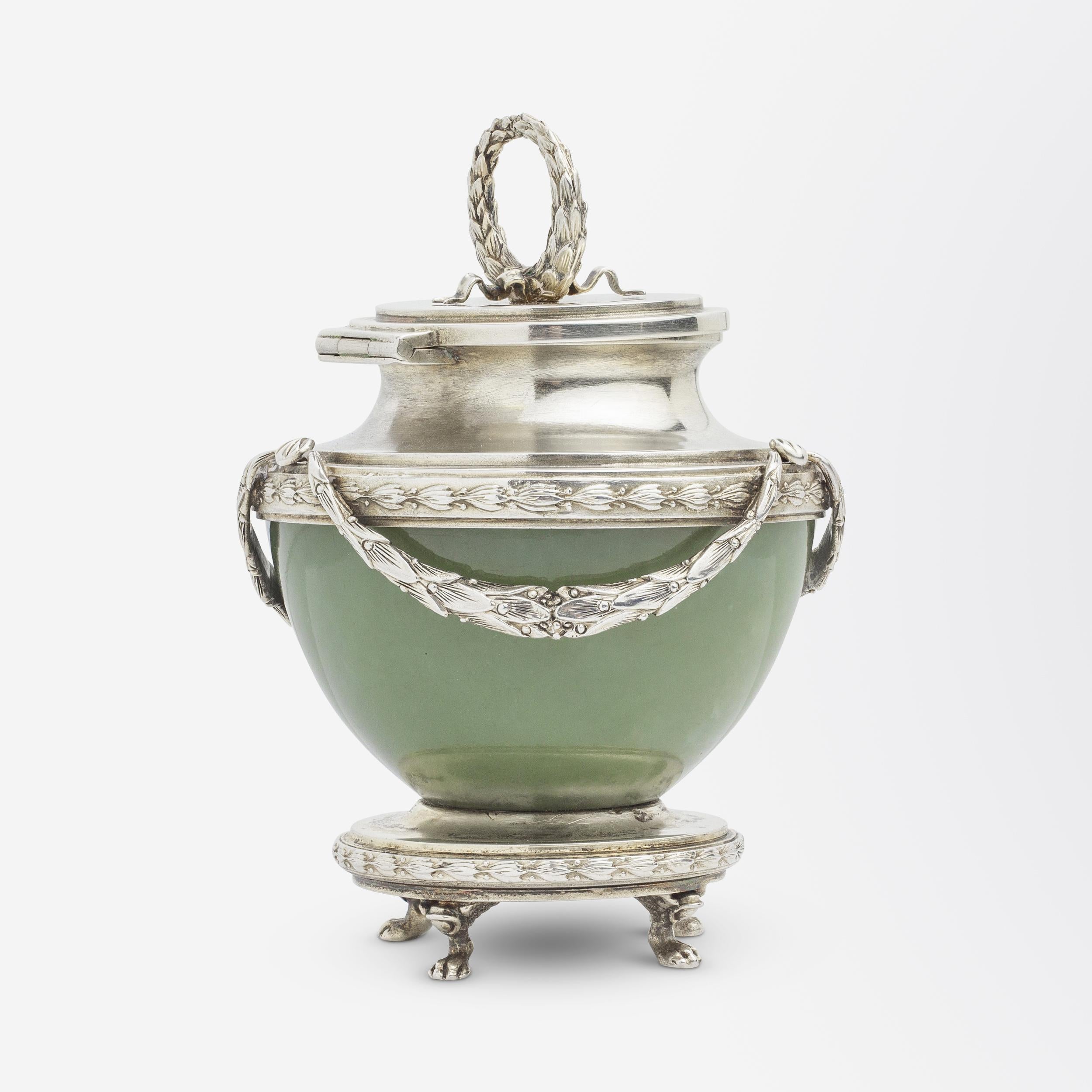 Imperial Period Faberge Bowenite and Silver-Gilt Inkwell For Sale 2
