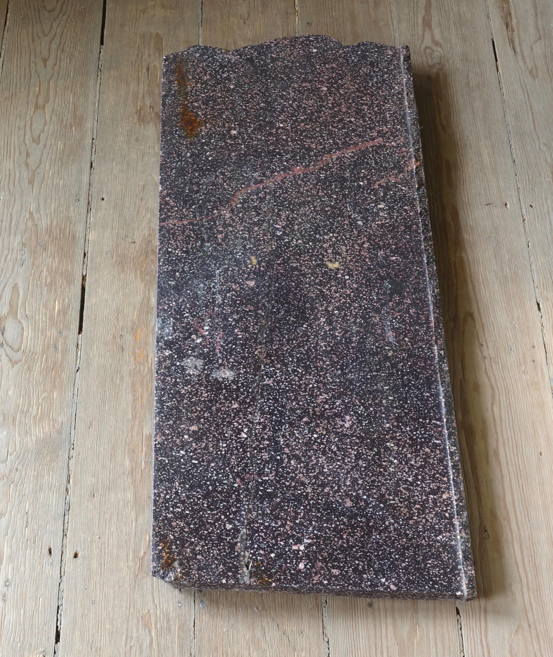 Classical Roman Imperial red Porphyry - Roman period For Sale
