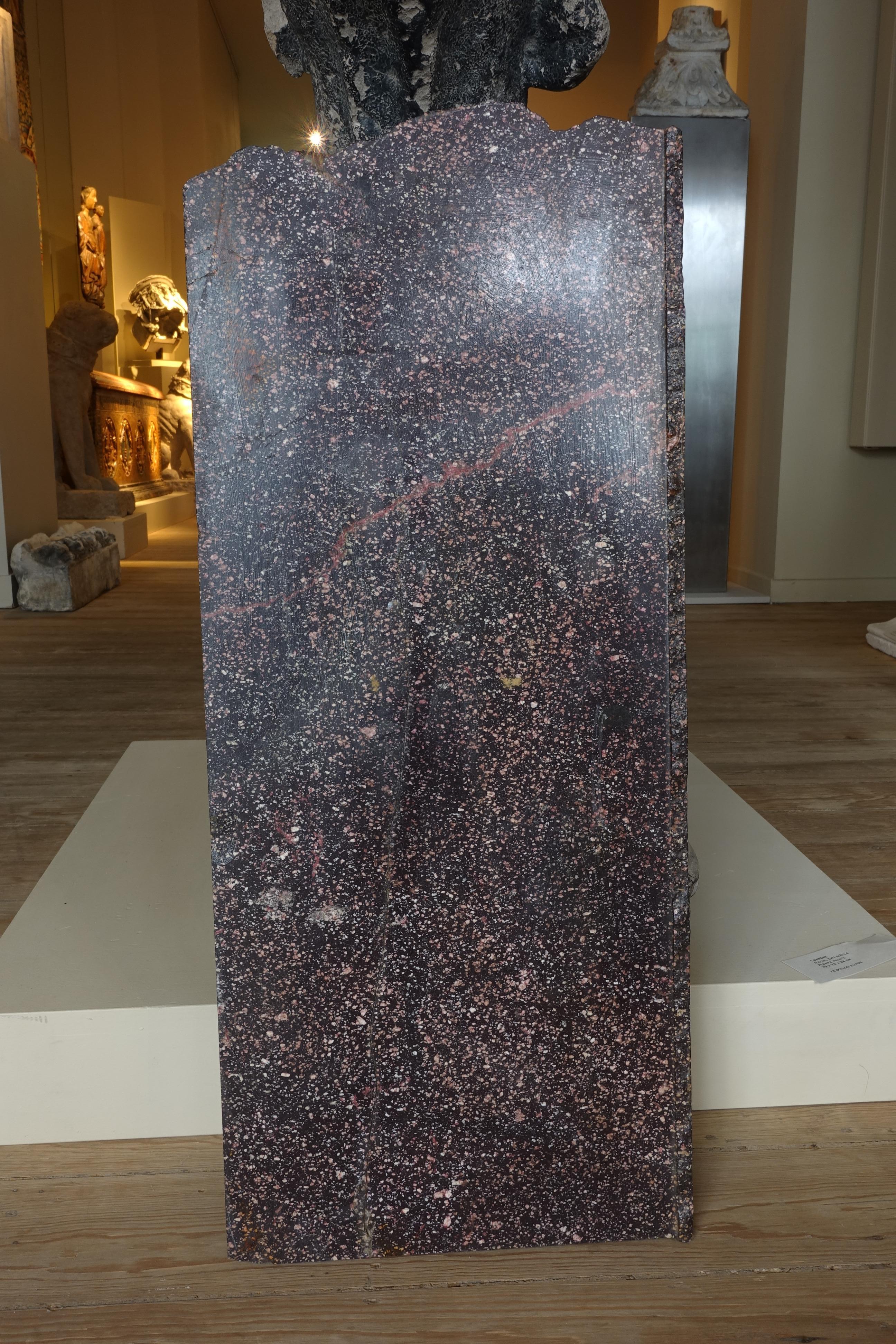 Egyptian Imperial red Porphyry - Roman period For Sale