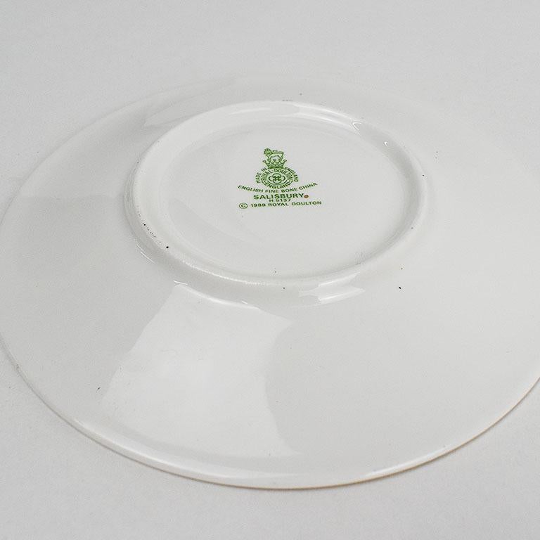 Piattino Royal Doulton Imperial Bone China con disegno floreale e oro, Inghilterra in vendita 2