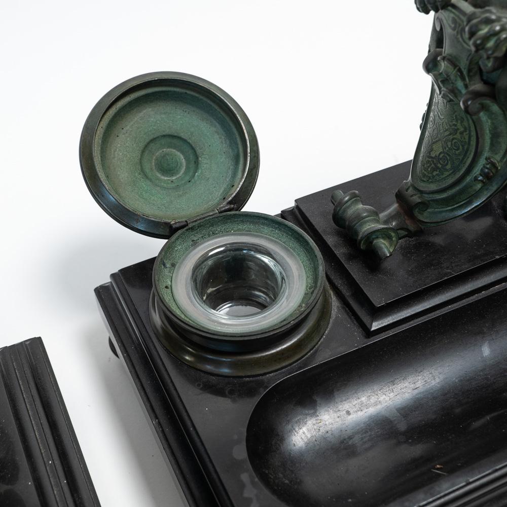 Russo Set da scrivania in bronzo del Palazzo Imperiale Anichkov. Alexei Alexandrovich in vendita