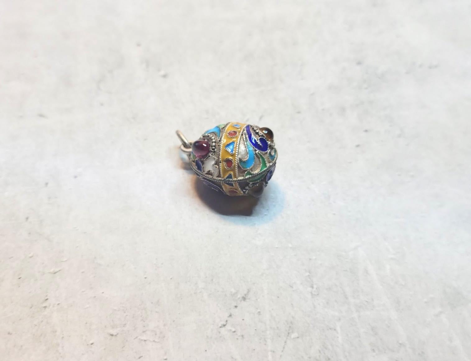 Imperial Russian Cloisonne Enamel Egg Pendant with Semi Precious Gemstones In Good Condition In Chesterland, OH