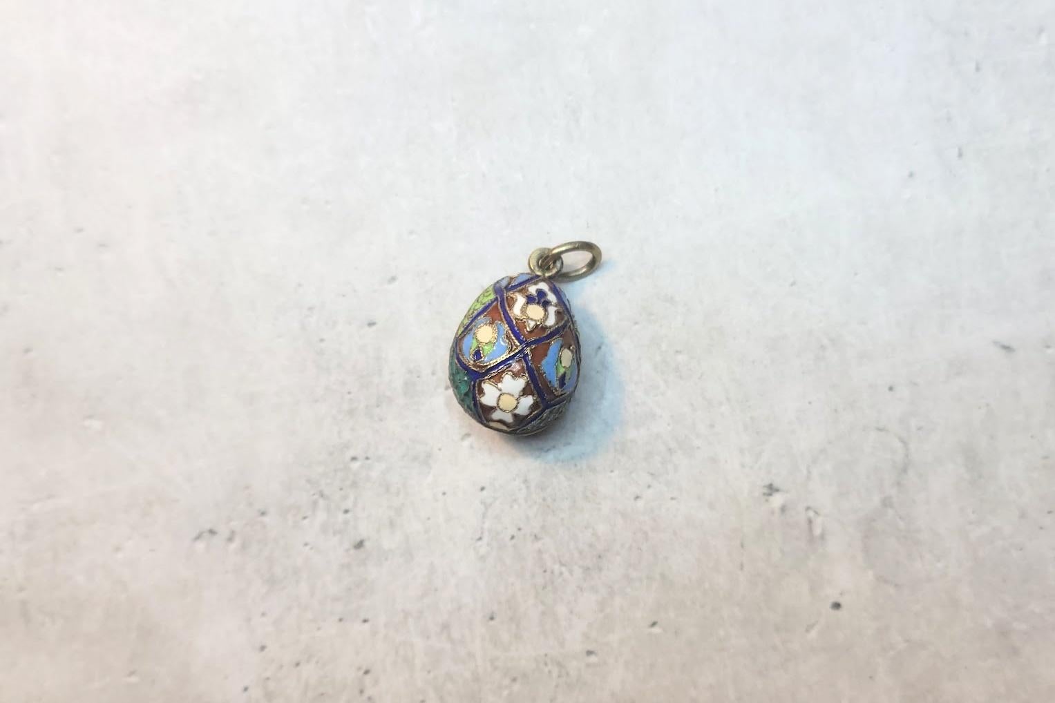 Russian Empire Imperial Russian Cloisonne Enamel Egg Pendant, Workmaster Ruch Feodor Andreevich