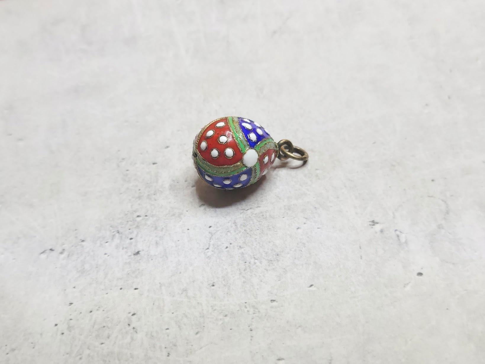 Ciondolo a forma di uovo di cloisonne russo imperiale, Dot Dot Dot, operaio Ivan Khlebnikov in vendita 2