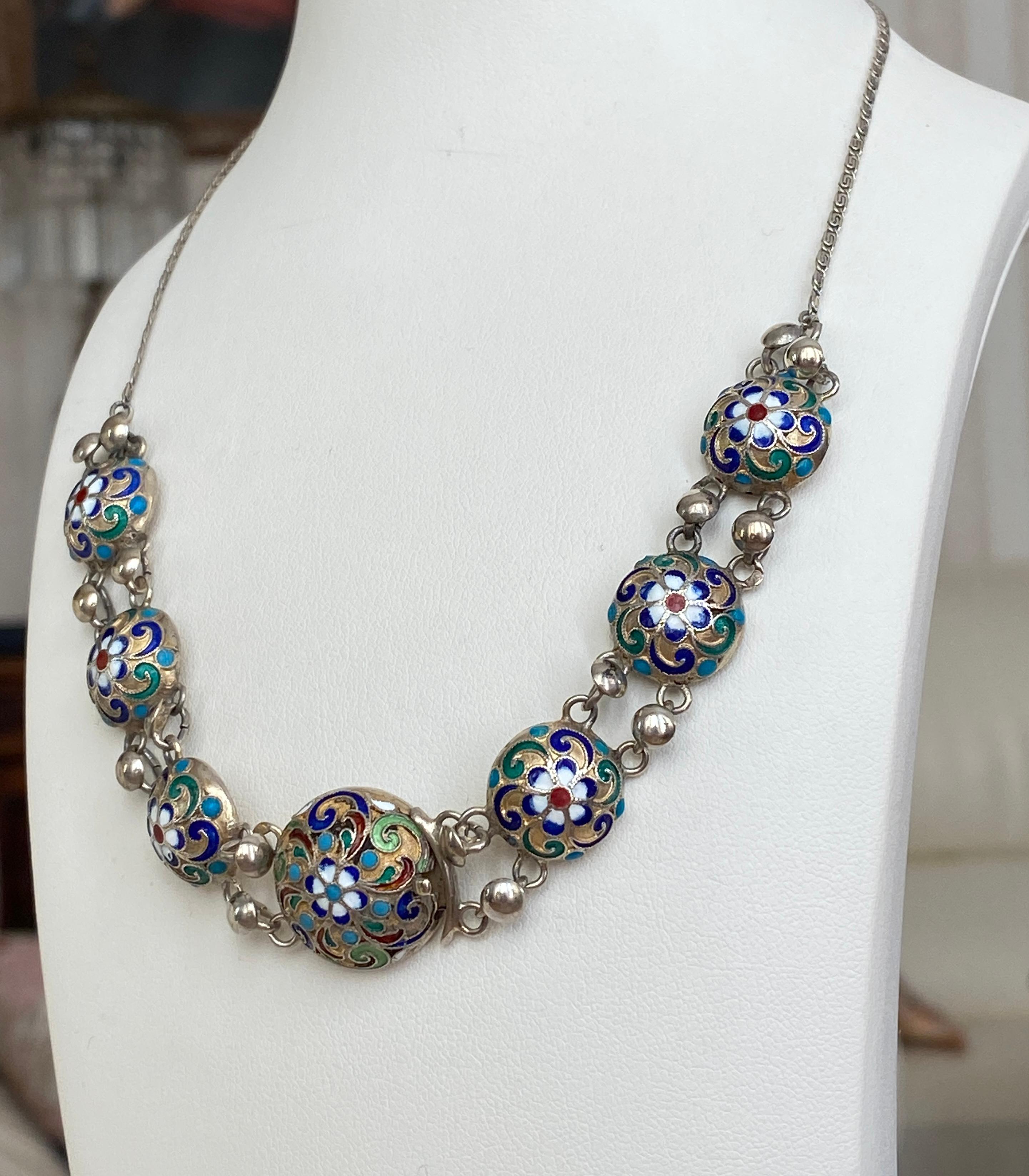 Imperial Russian Cloisonne Enamel Silver Necklace, Workmaster Alexander Dalman In Good Condition In AMSTERDAM, NL