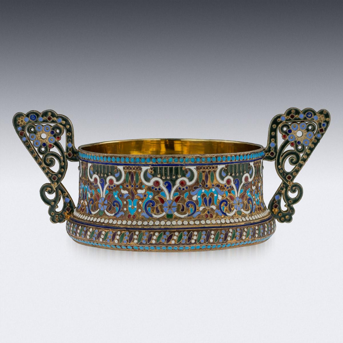 Imperial Russian Silver and Enamel Sugar Bowl & Tongs, circa 1910 In Good Condition In Royal Tunbridge Wells, Kent