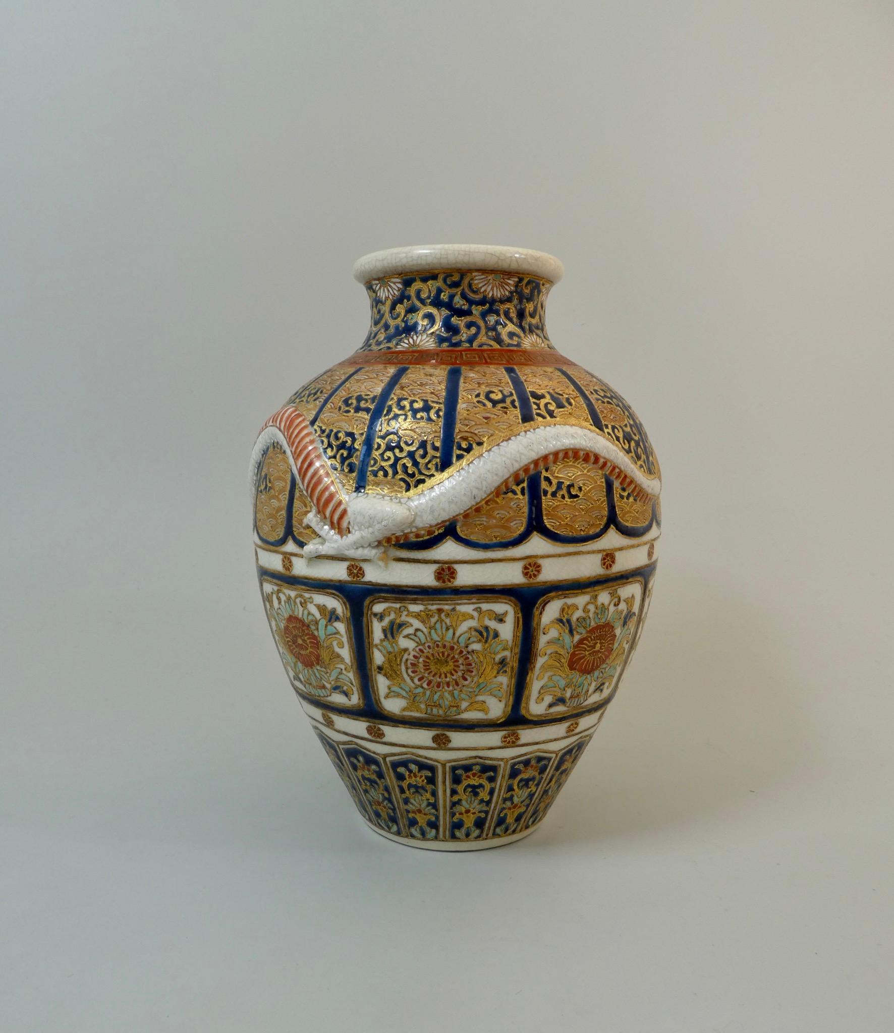 Japanese Imperial Satsuma earthenware vase, circa 1870, Meiji Period.