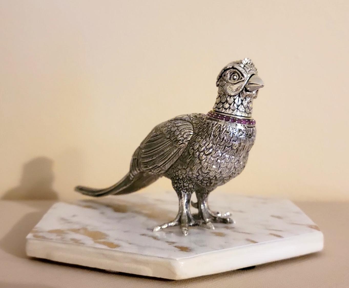 Imperial Silver Bird Figurine, Workmaster Mikhail Karpinsky  In Excellent Condition For Sale In Chesterland, OH