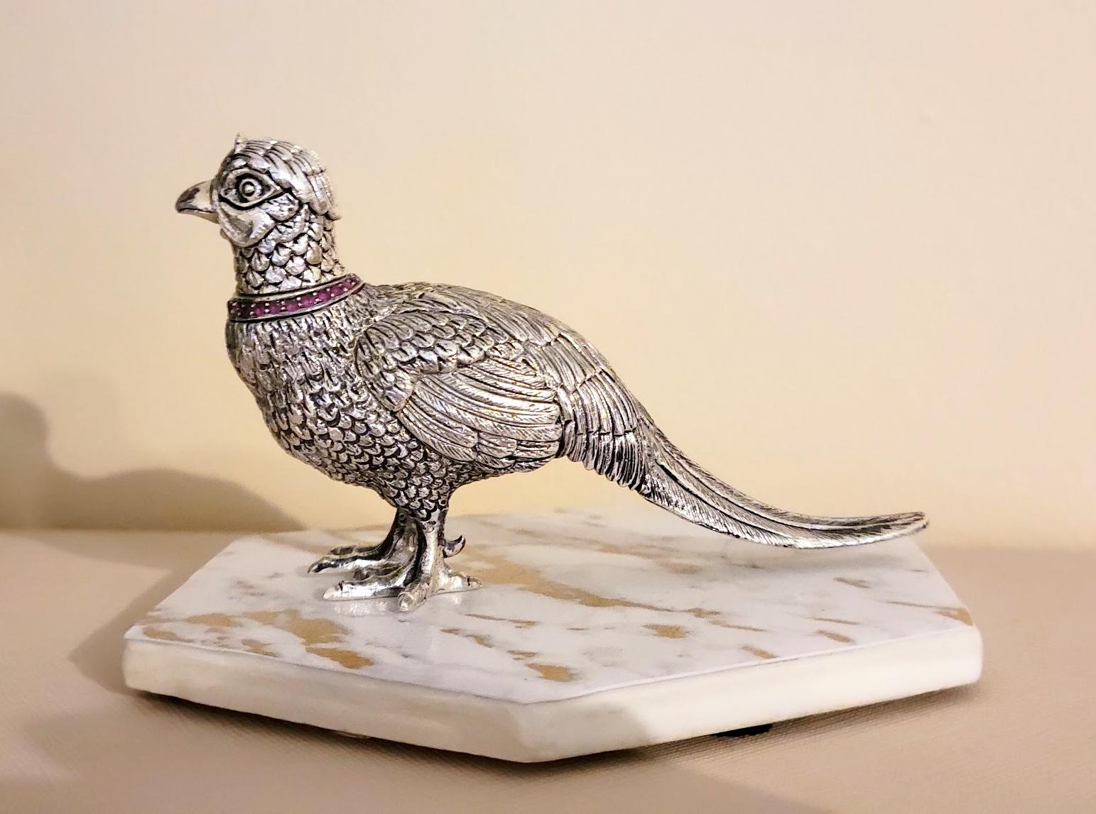 Figurine d'oiseau impérial en argent, maître de travail Mikhail Karpinsky  en vente 1