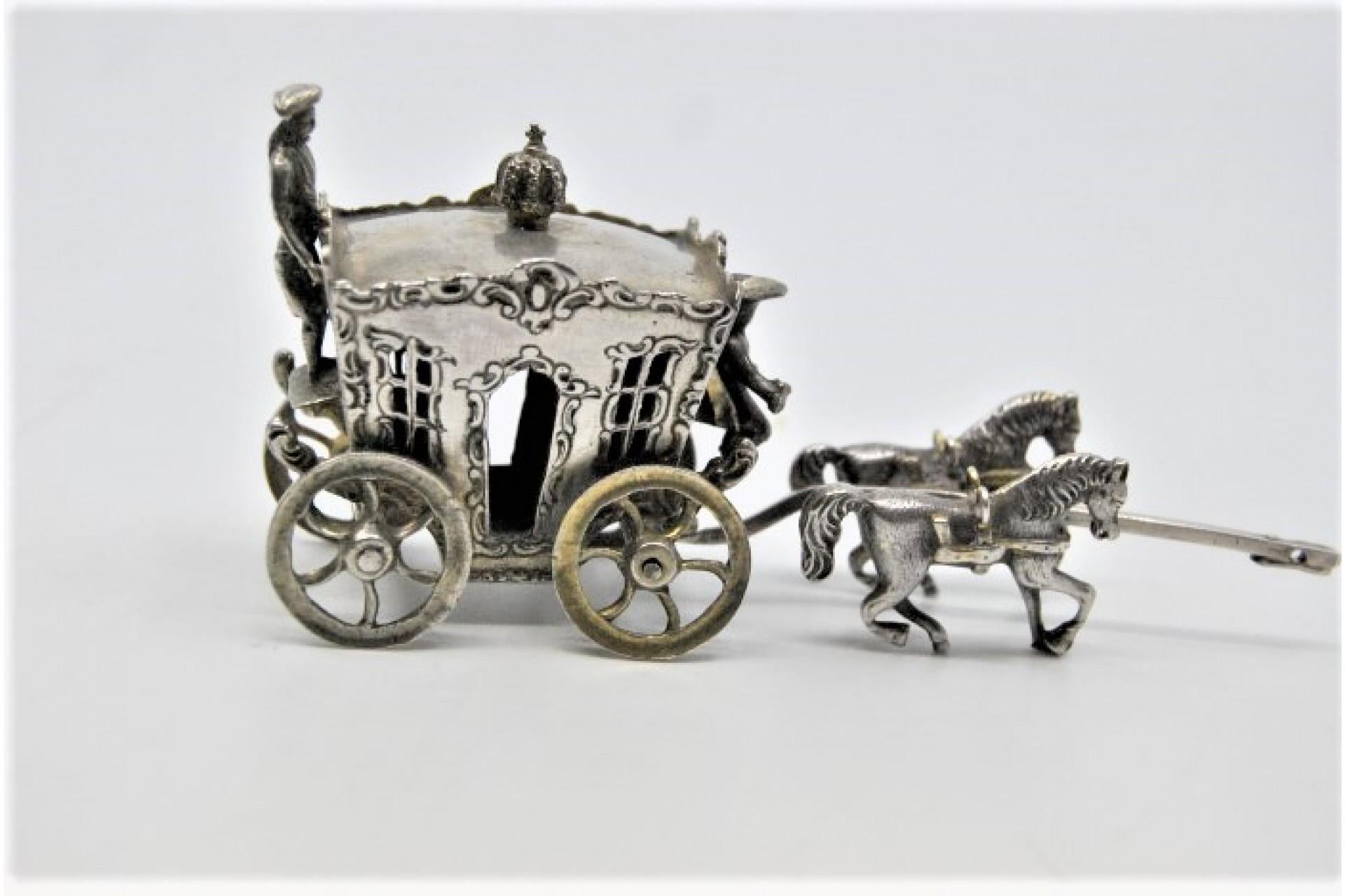Imperial silver carriage pulled by six horses Bon état - En vente à Porto, PT