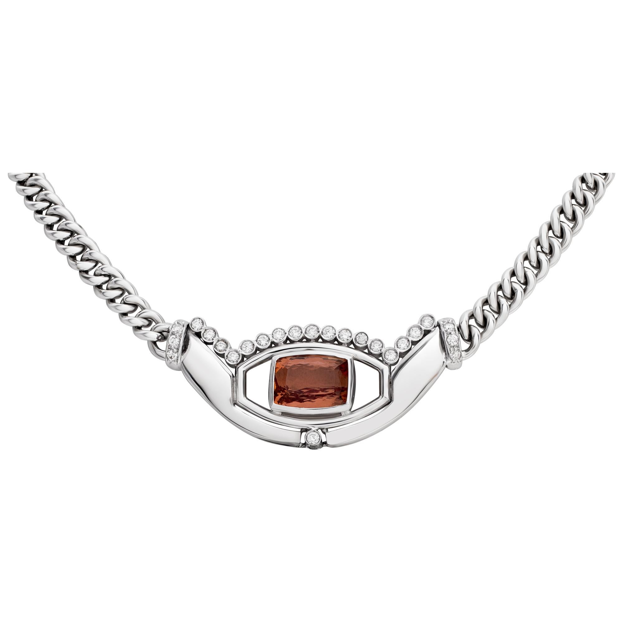 Imperial Topas im Brillant-Kissenschliff  & Diamanten-Halskette in 18 Karat Weißgold gefasst. Runde Diamanten im Brillantschliff, Gesamtgewicht: ca. 1,00 Karat, Schätzung: G-H Farbe, VS Klarheit. Imperial Topaz ca. Gewicht über 4 Karat . Länge 16