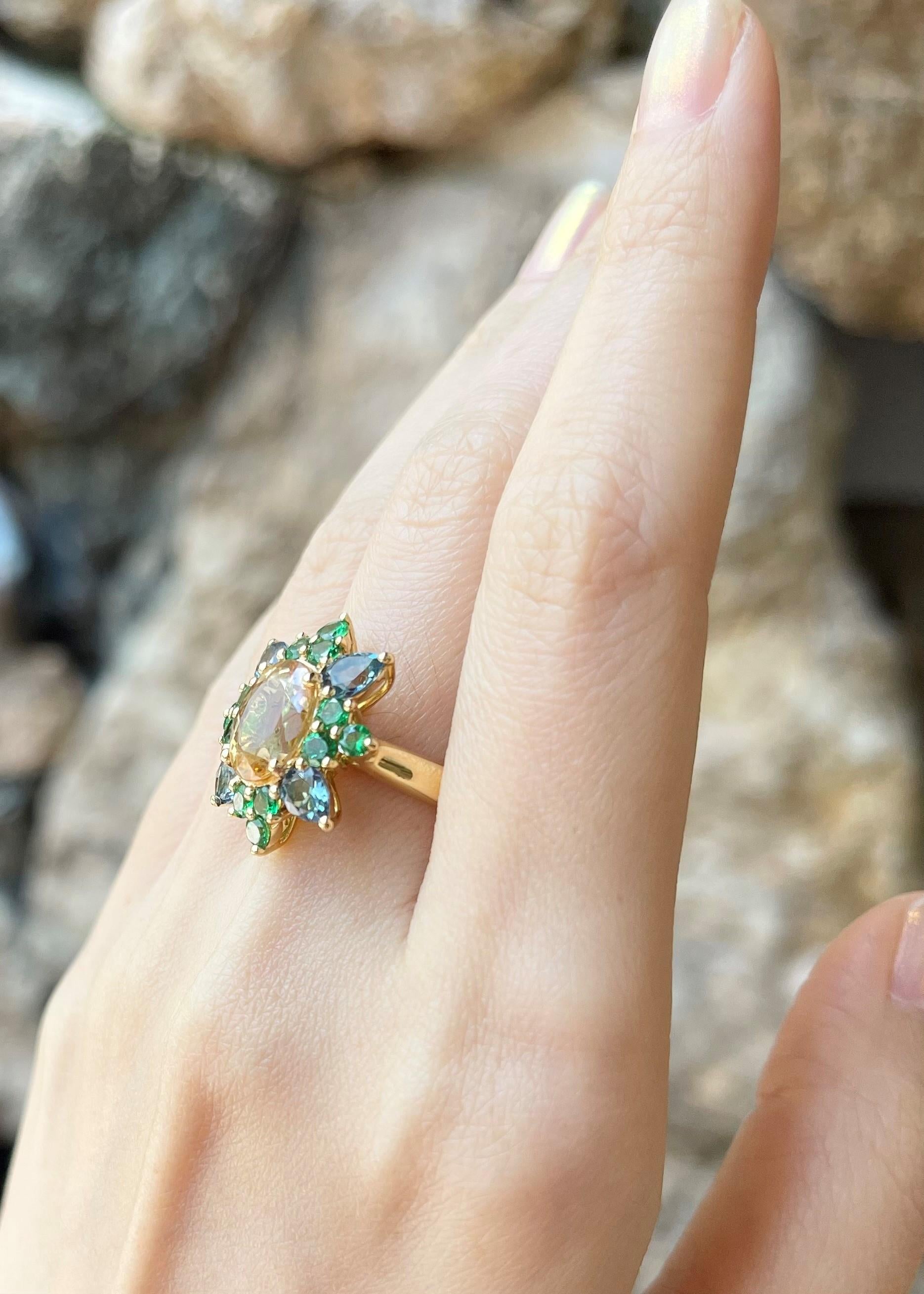 Imperial Topaz, Aquamarine and Tsavorite Ring set in 18K Gold Settings In New Condition For Sale In Bangkok, TH