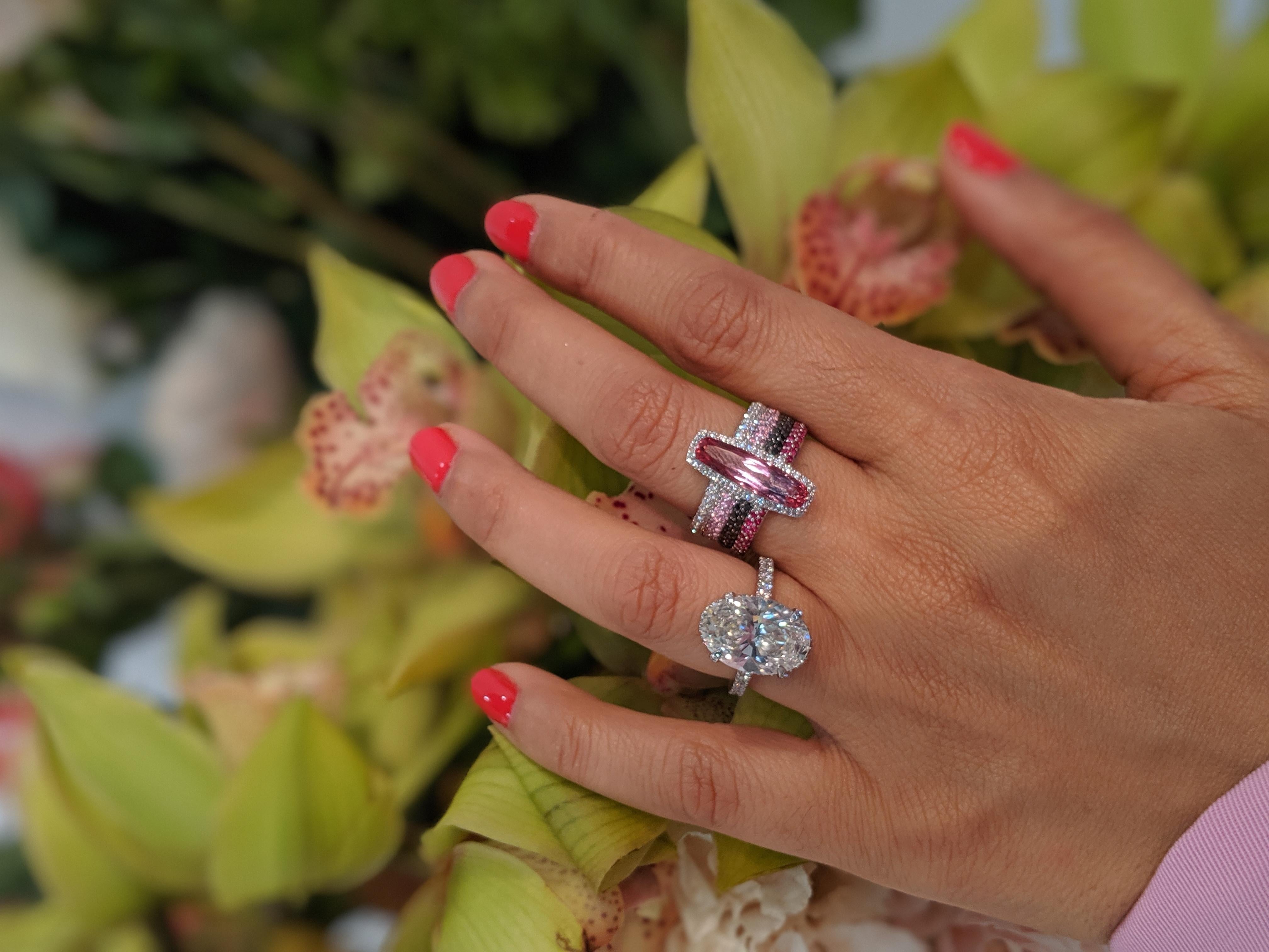 Statement-Ring mit kaiserlichem Topas, Rubinen, rosa Saphiren und Diamanten im Zustand „Neu“ im Angebot in Houston, TX