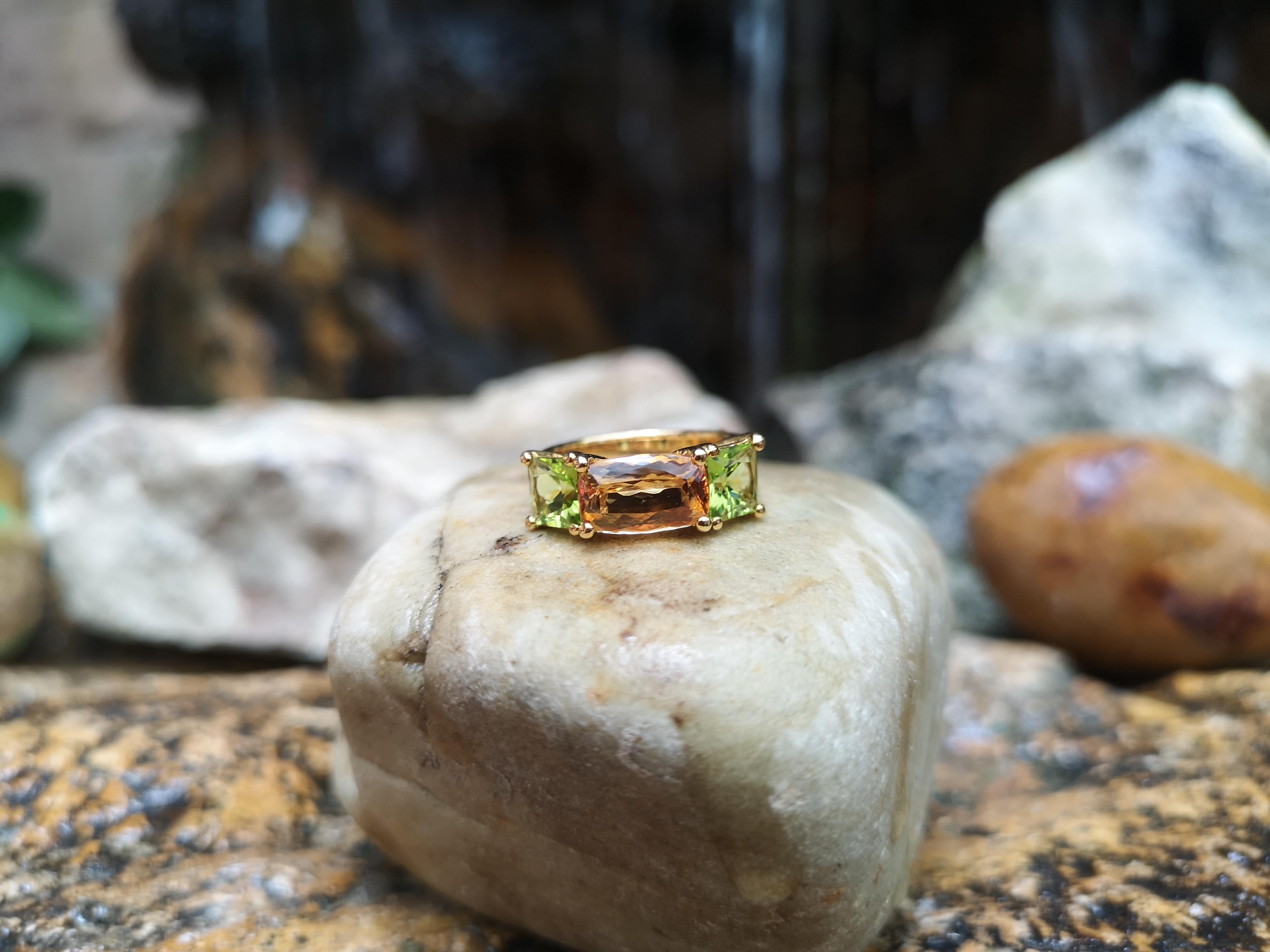 Bague en or 18 carats avec topaze impériale et péridot Neuf à Bangkok, TH