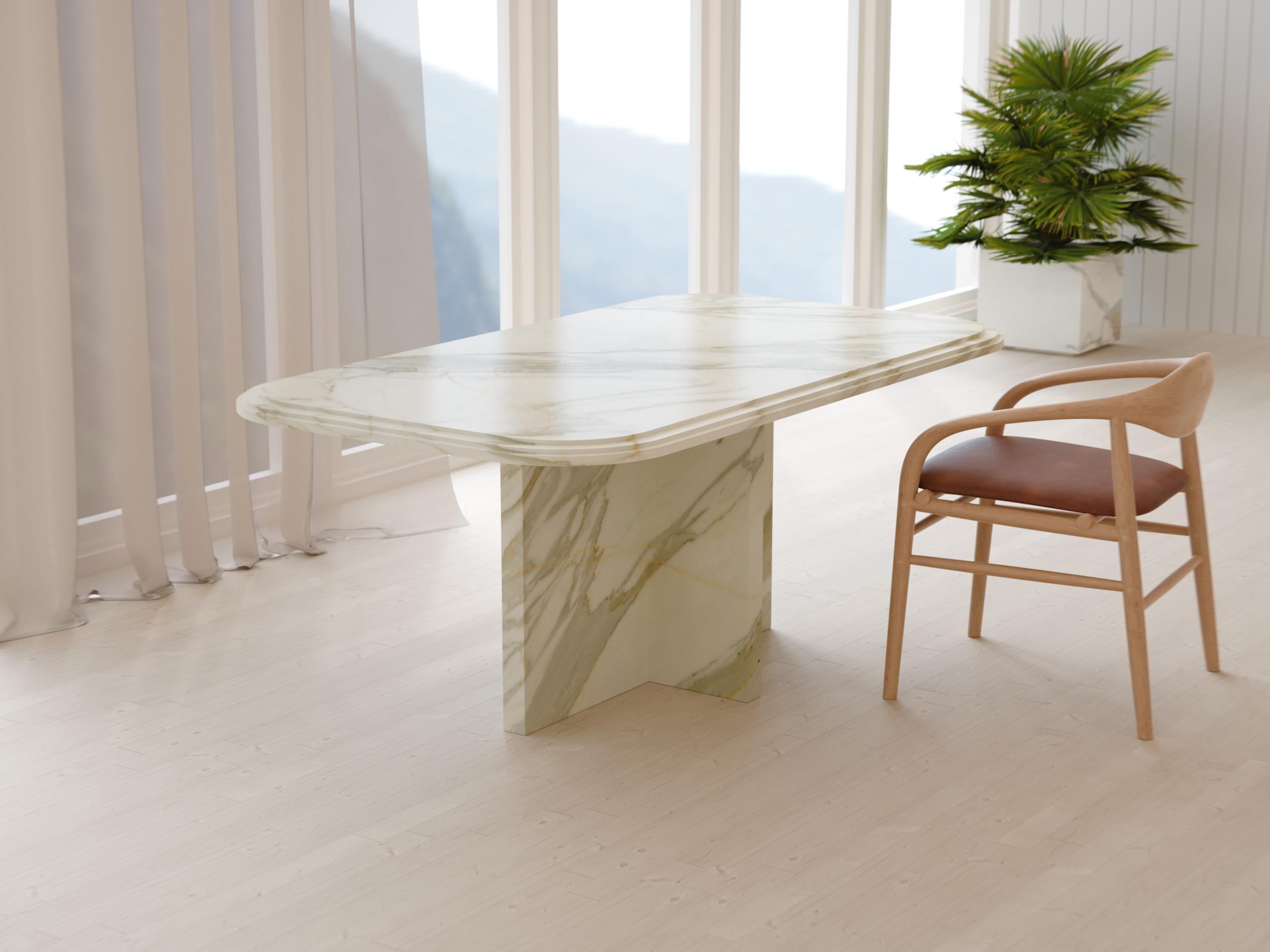 Imperium - Mesa de comedor moderna de mármol Calacatta Gold (Versión pequeña) Contemporáneo en venta