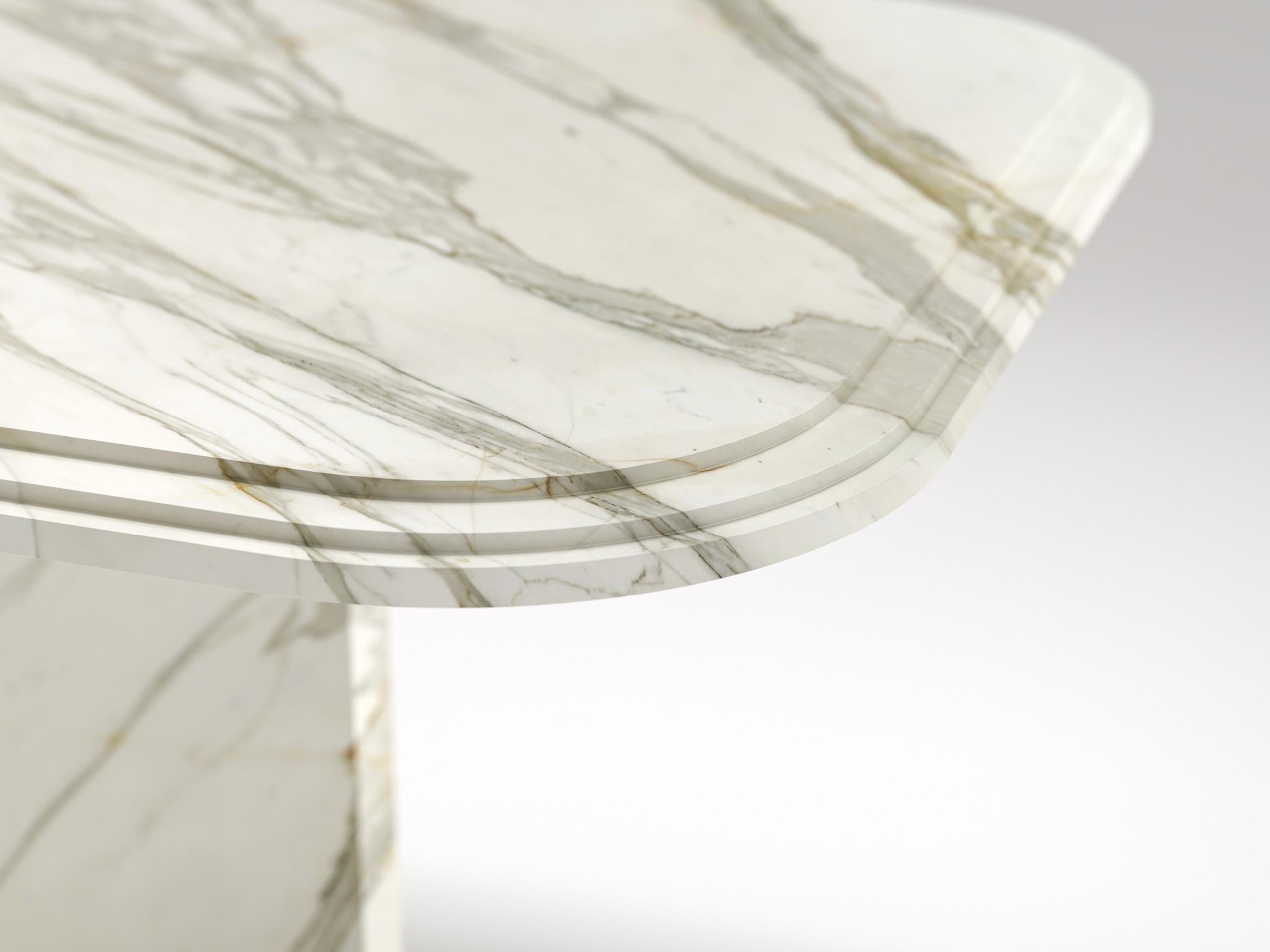 Moderne Imperium - Table de salle à manger moderne en marbre Calacatta Gold en vente