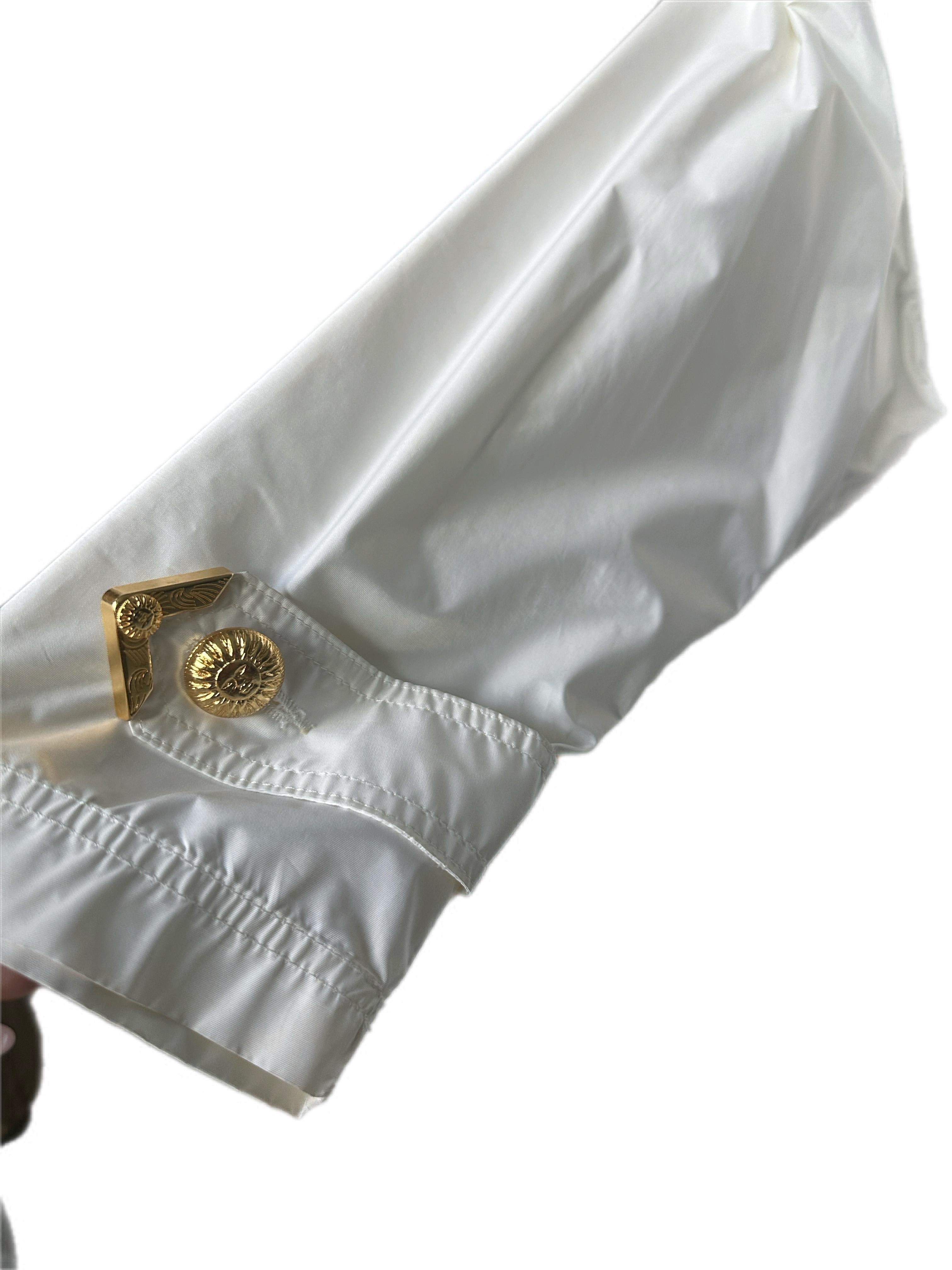 Versace sport short raincoat In Excellent Condition For Sale In Basaluzzo, IT