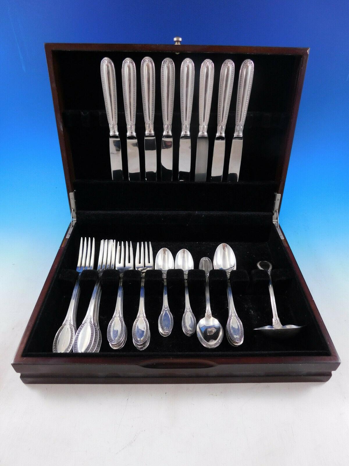 Scarce Continental size Impero by Wallace Italy Sterling Silver Flatware set, 41 pieces. The pieces are large, heavy, and impressive. This set includes:

8 Continental Size Knives, 9 5/8