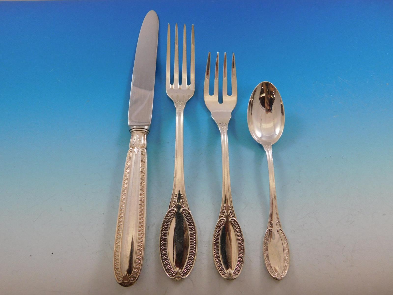 Large Continental size Impero by Wallace Italy sterling silver flatware set, 30 pieces. Great starter set! This set includes:

Six continental size knives, 9 3/4