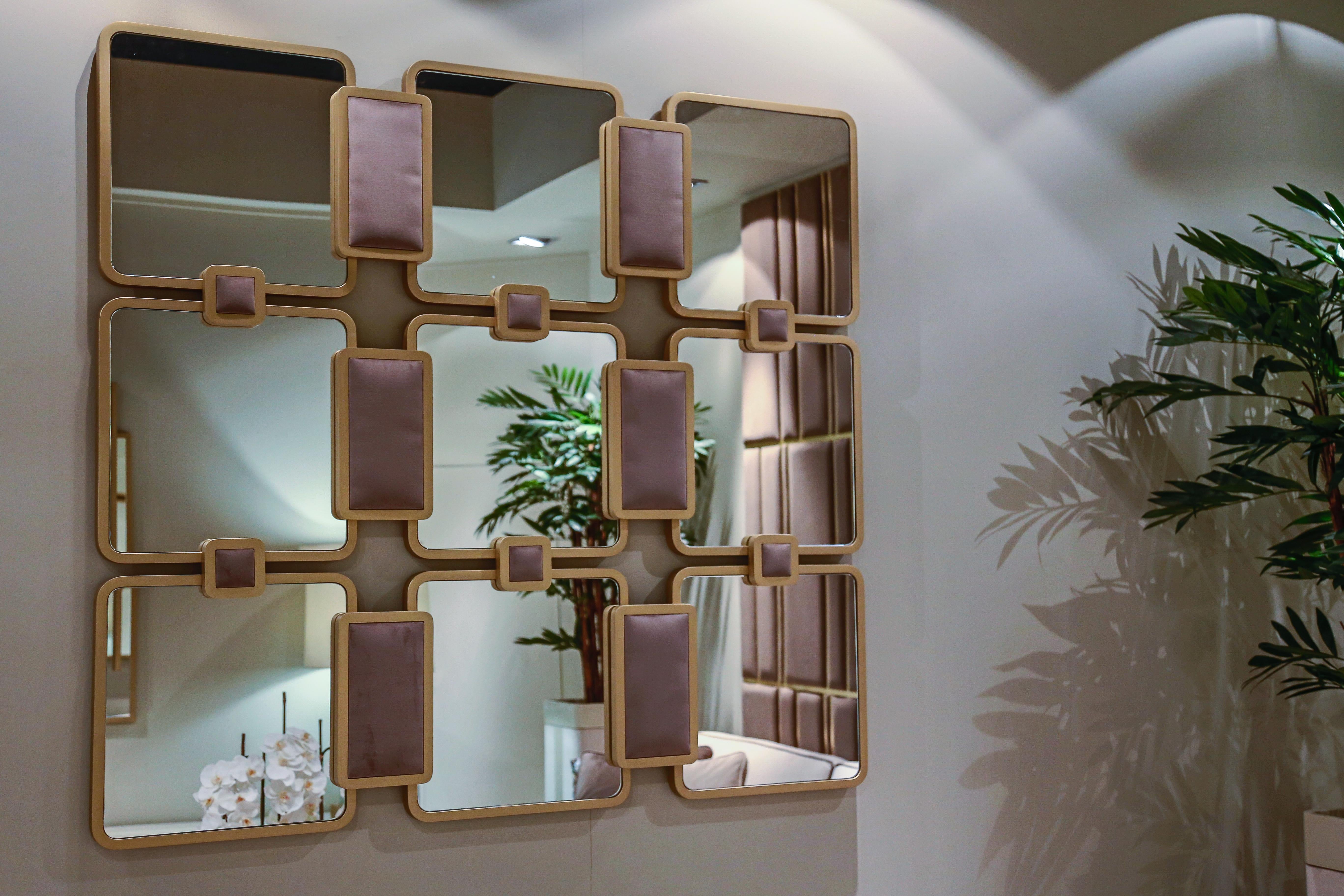 IMPETO II mirror with lacquered frame and Upholstered Panels In New Condition For Sale In Frazão, Porto
