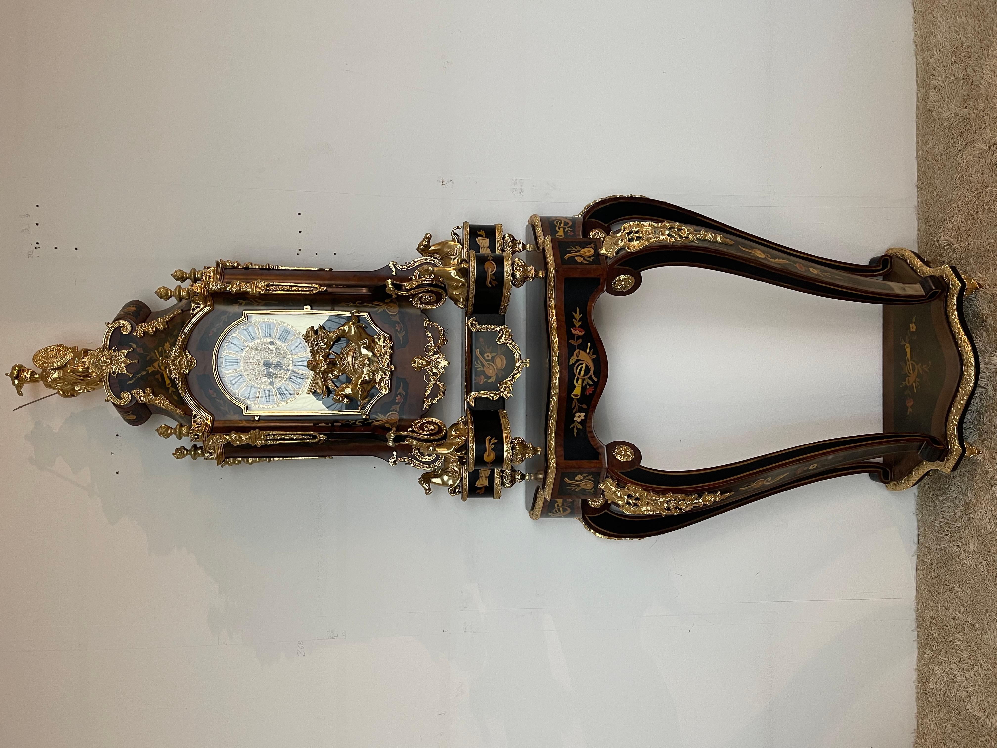 20th Century Imponente orologio a pendolo e console in stile francese secolo XX in vendita