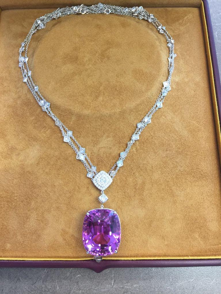 Important 100 Carat Kunzite Diamond Necklace 8