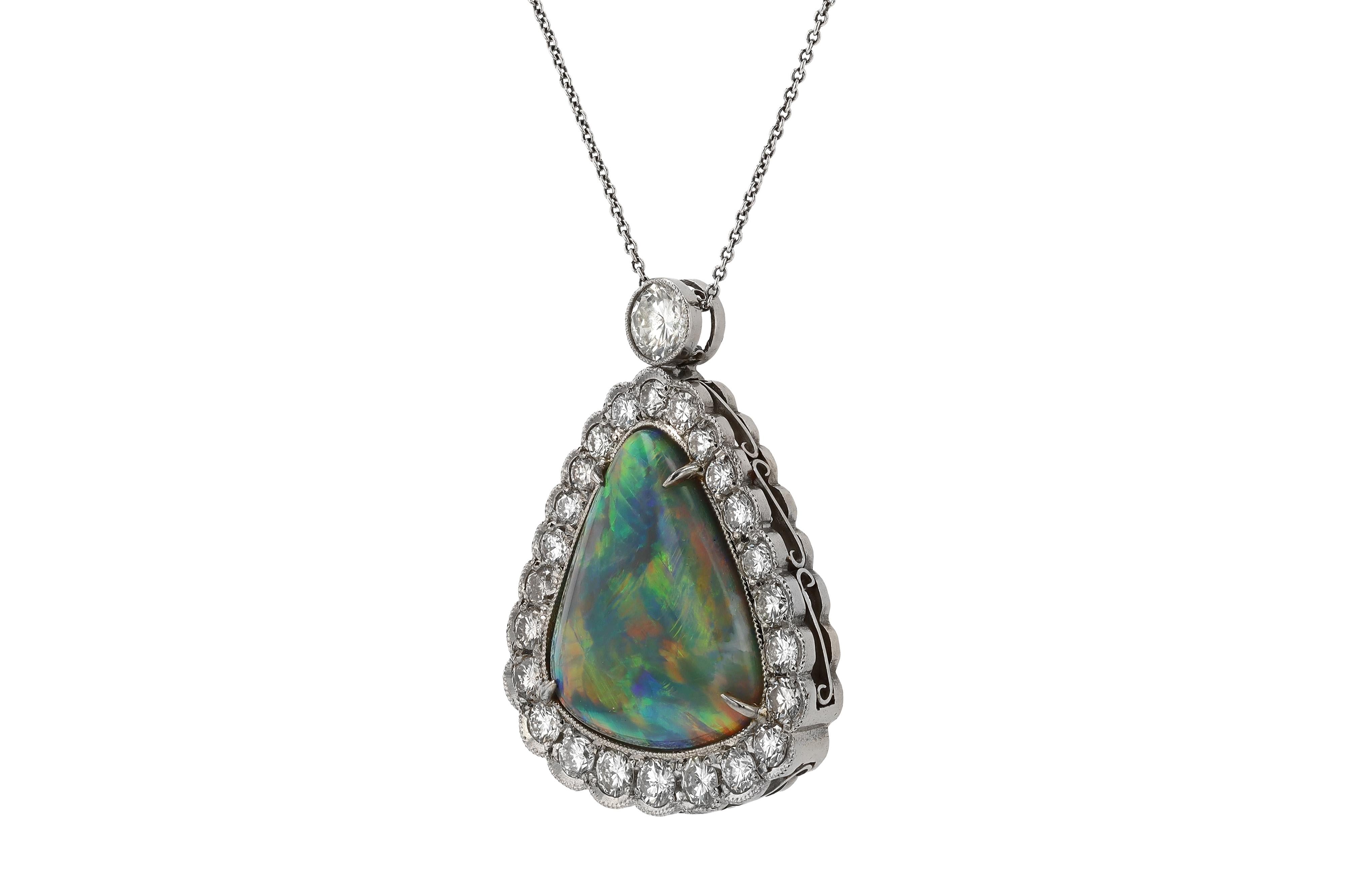 Cabochon Important Lightning Ridge 15 Carat Black Opal Diamond Vintage Necklace For Sale