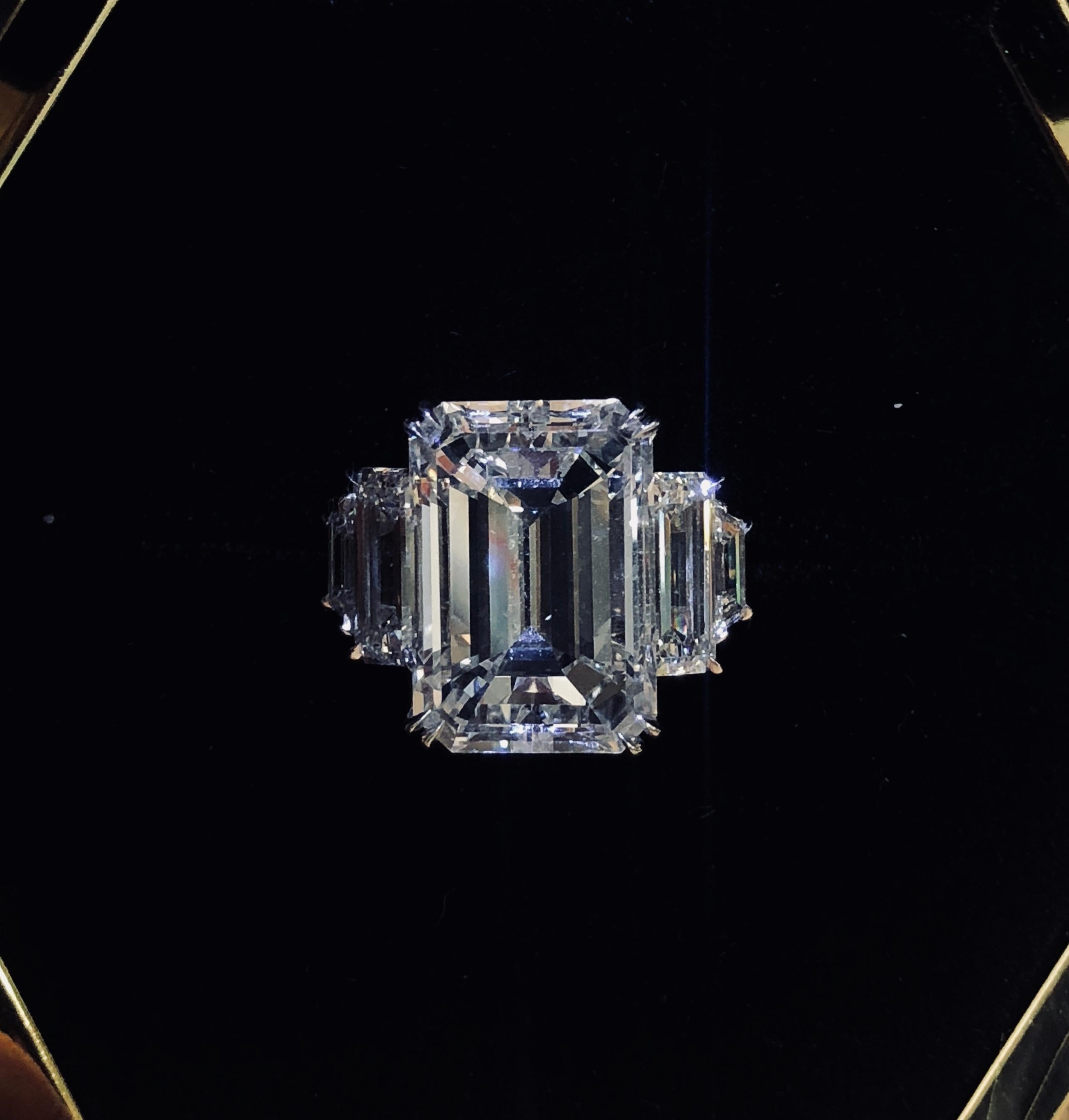 GIA Certified 13.50 carats Emerald Cut Diamond  Engagement Ring In New Condition For Sale In New York, NY