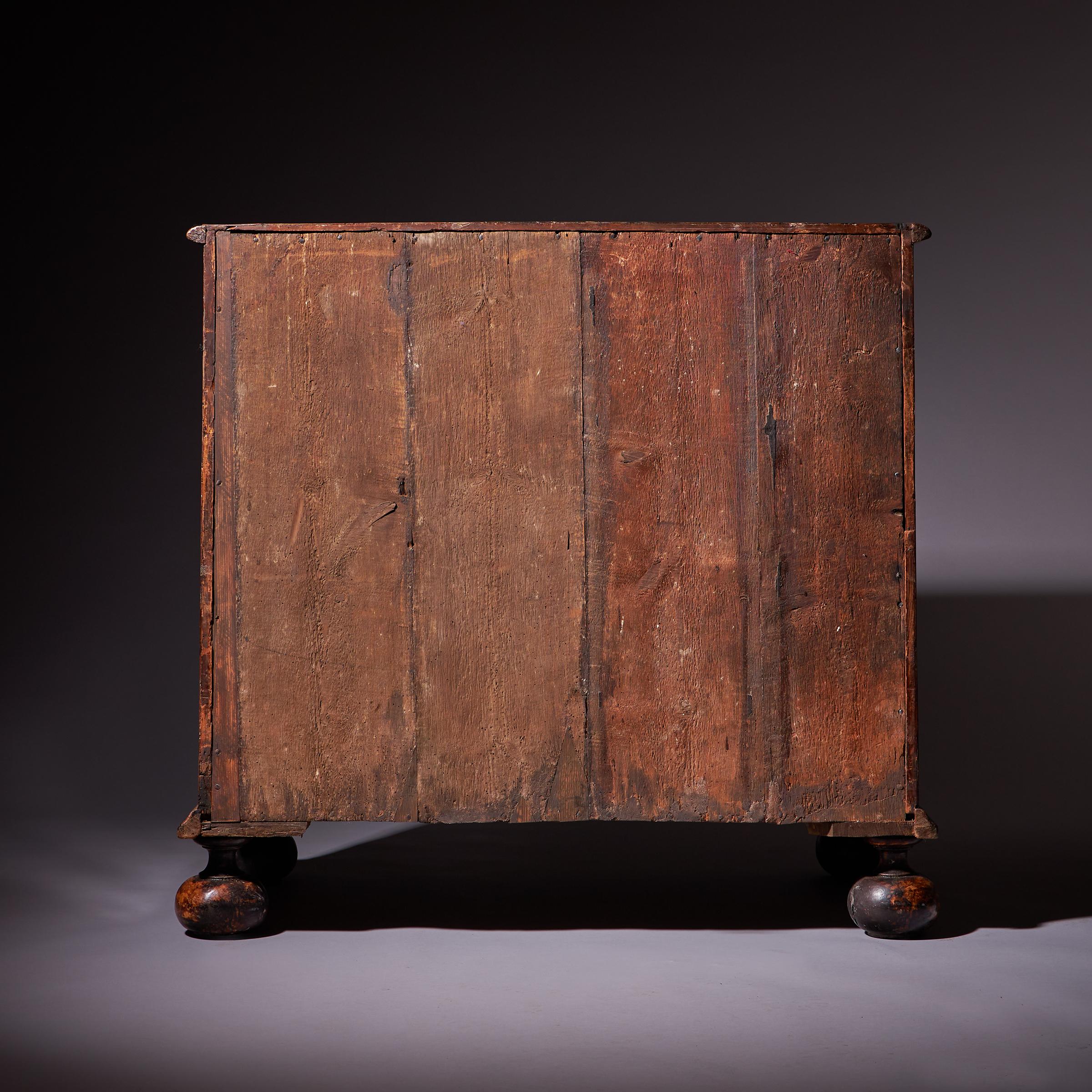 Importante cassettiera in Oak Oak William Pollard del XVII secolo in vendita 12