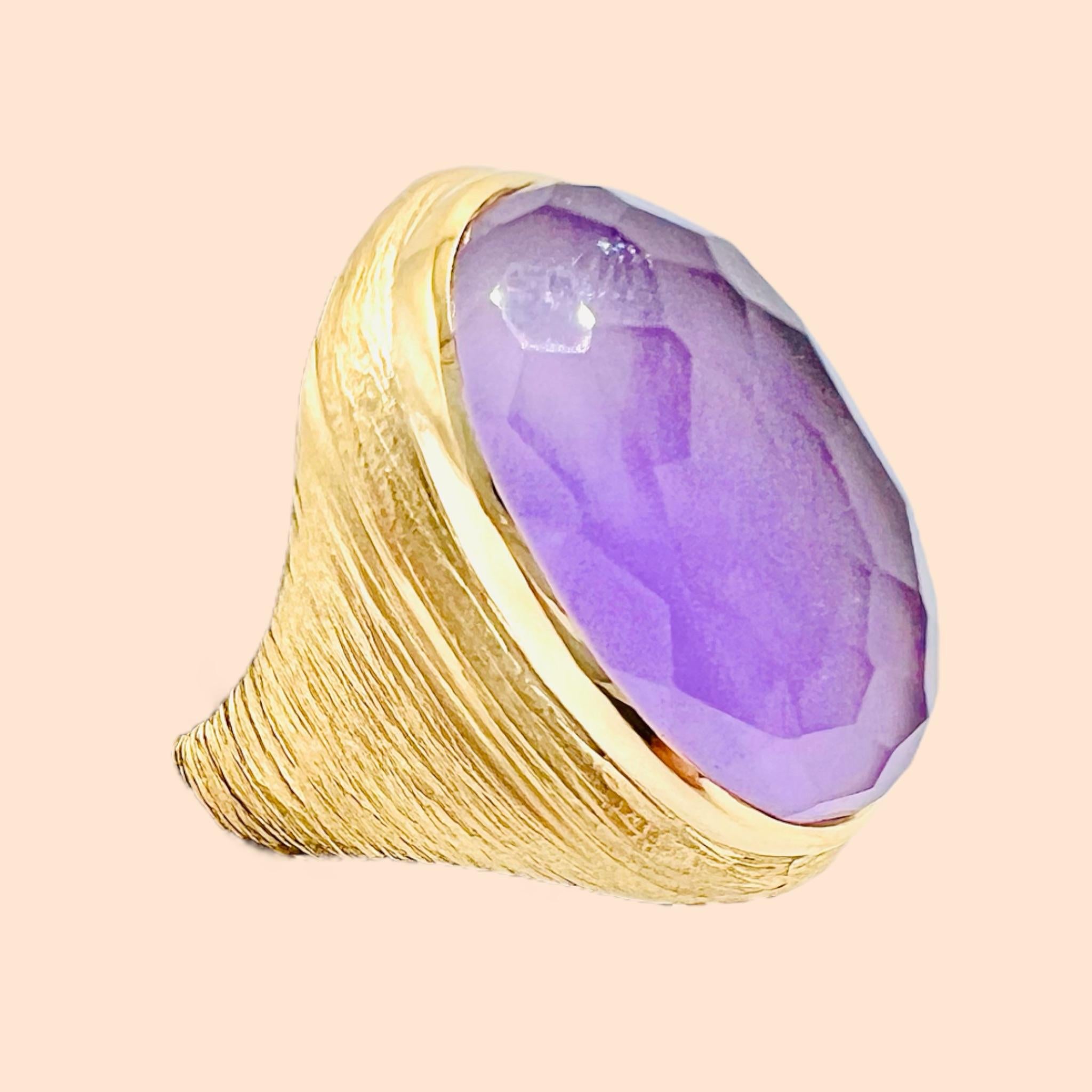 Important 18 Carat Gold Ring Set with a Faceted Amethyst 4