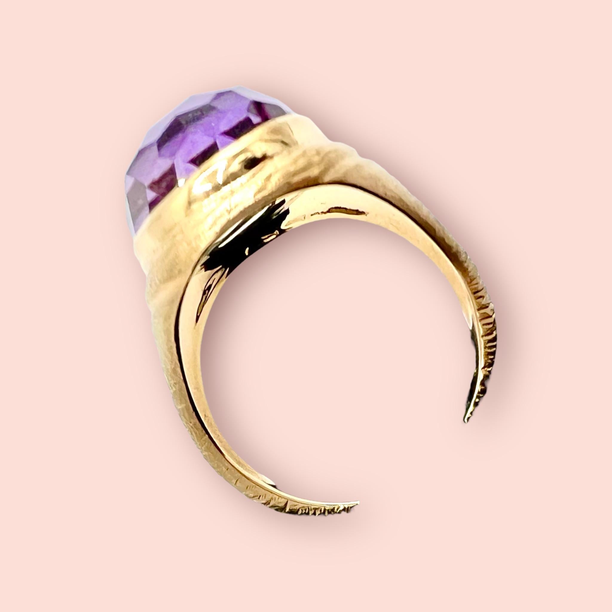 Important 18 Carat Gold Ring Set with a Faceted Amethyst 3
