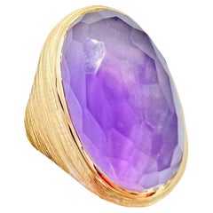 Important 18 Carat Gold Ring Set with a Faceted Amethyst