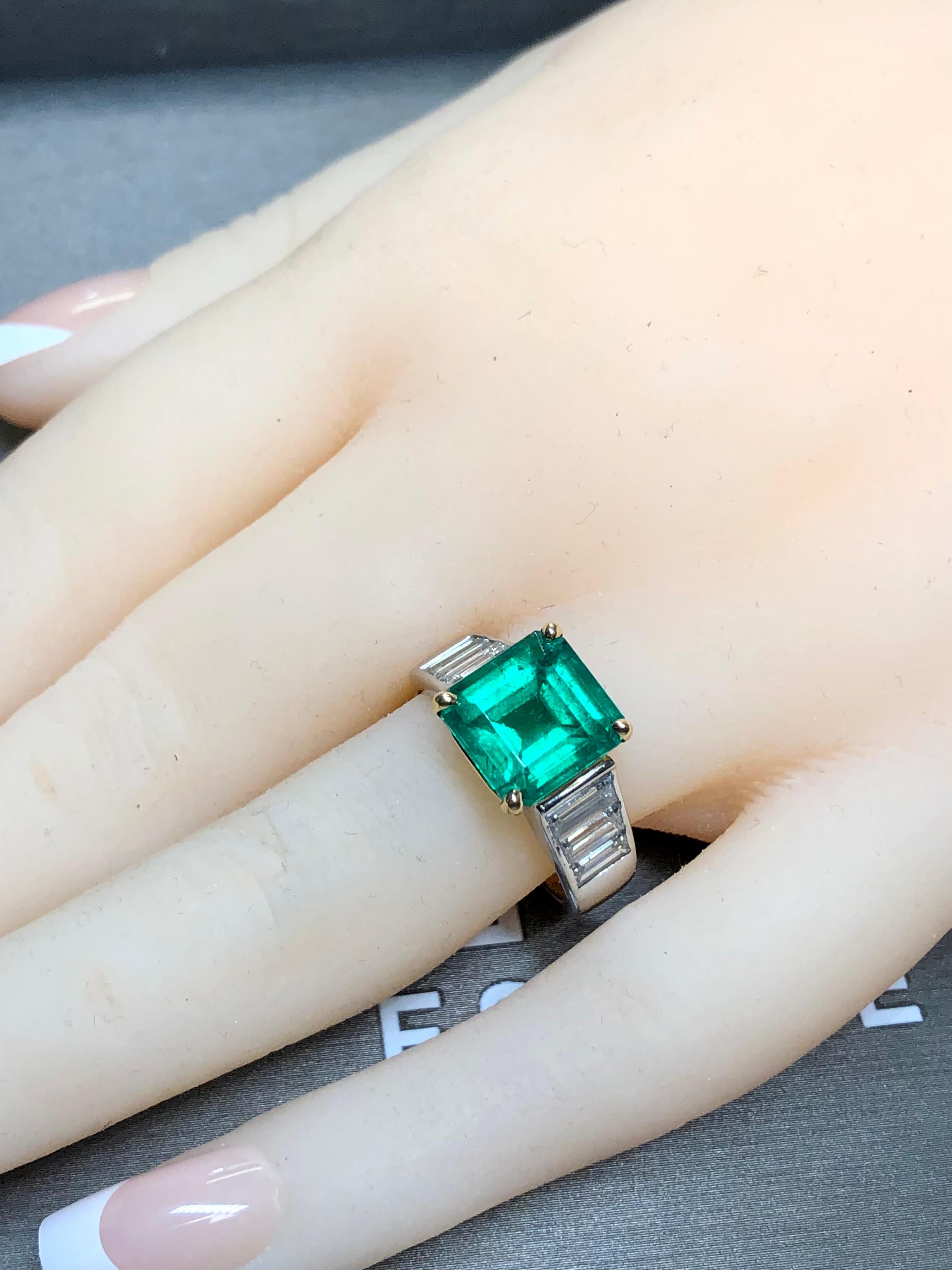 IMPORTANT 18K 4.08ct Square Colombian Emerald Baguette Diamond Ring AGL Report  For Sale 4
