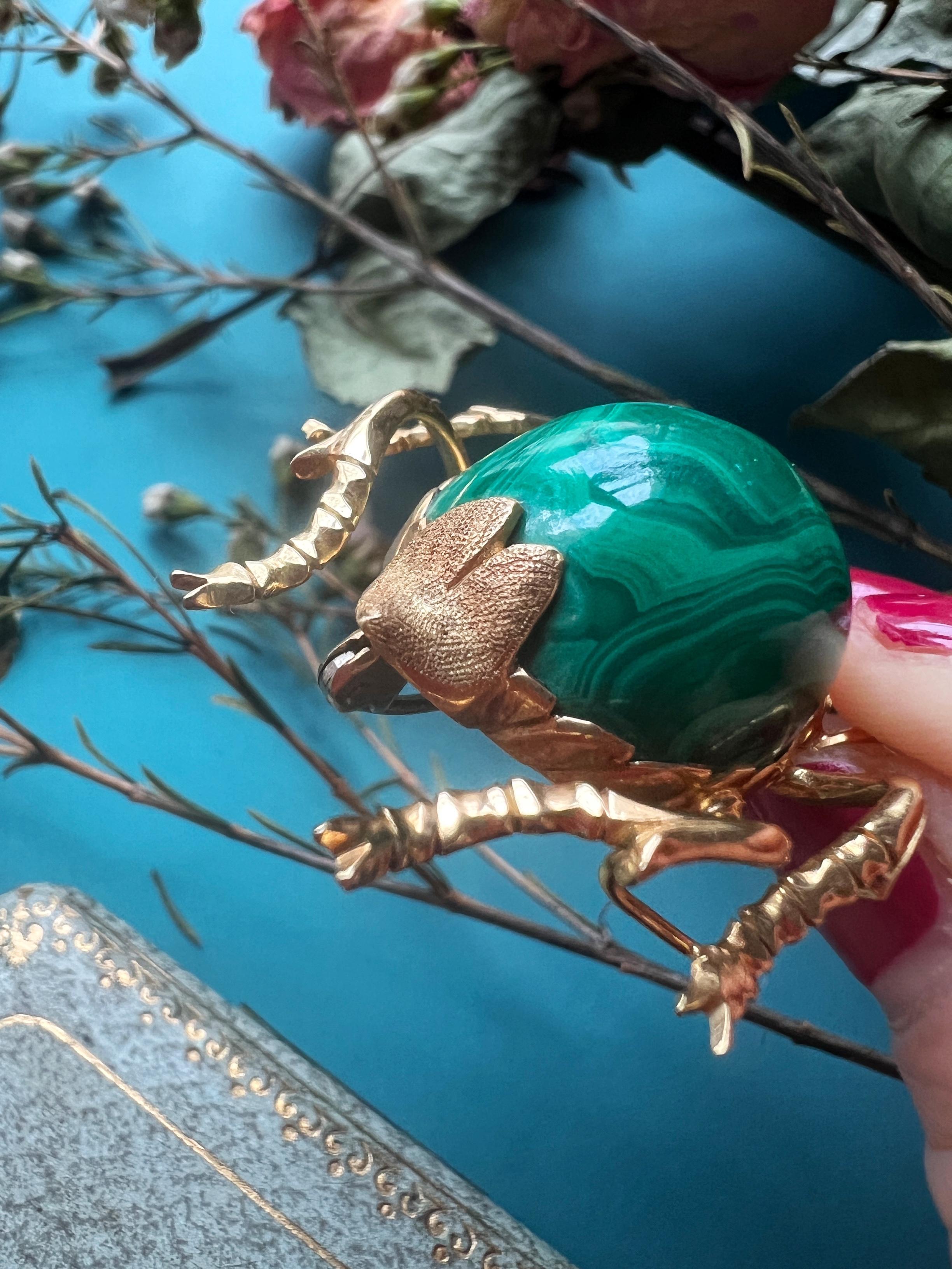 Important 18K gold Ruby malachite Scarab brooch For Sale 1