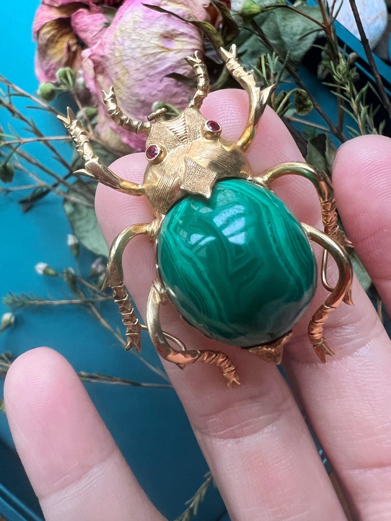 Important 18K gold Ruby malachite Scarab brooch For Sale at 1stDibs