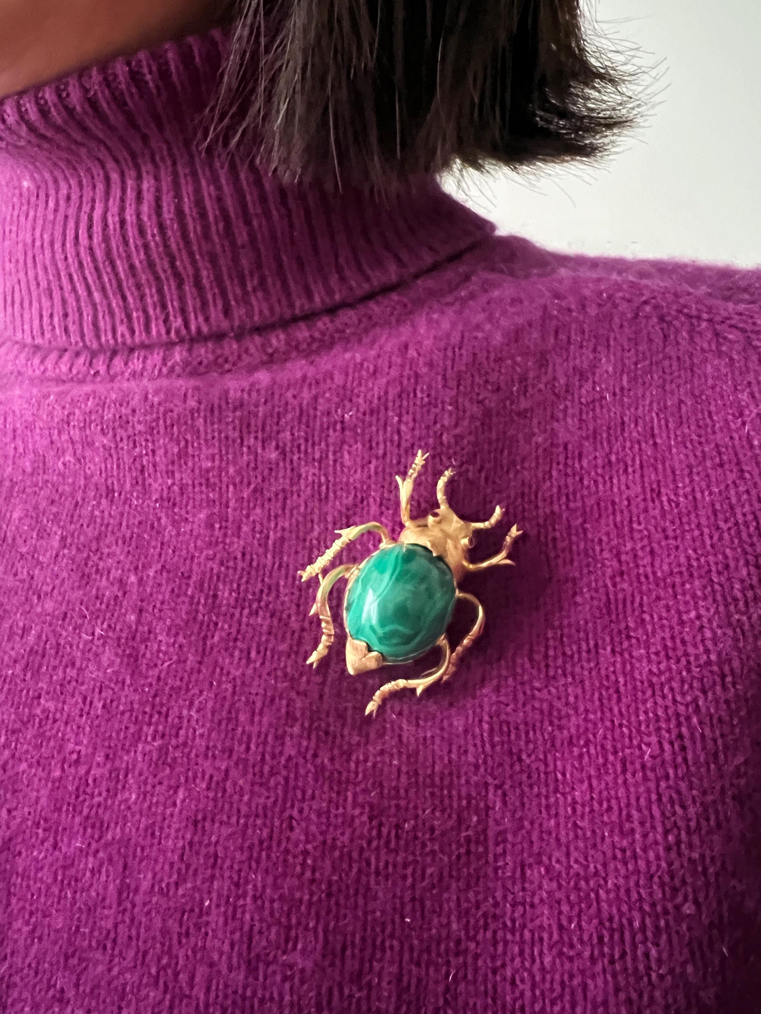 Important 18K gold Ruby malachite Scarab brooch In Good Condition For Sale In Versailles, FR