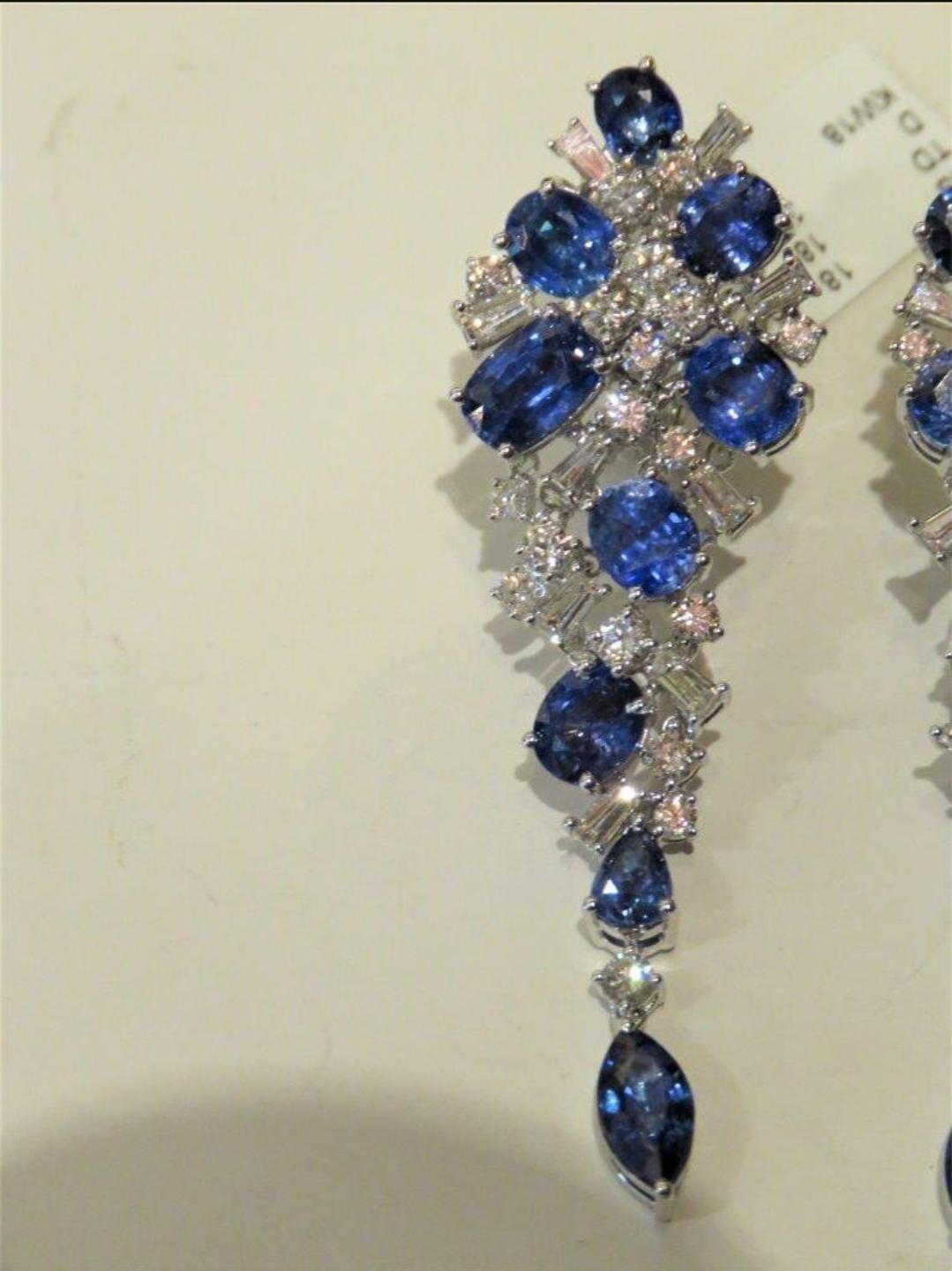Important 18KT Estate 20CT Fancy Ceylon Blue Sapphire Diamond Dangle Earrings In New Condition For Sale In New York, NY