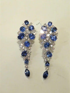 Importantes pendientes colgantes de diamantes y zafiros azules de Ceilán de 18 quilates y 20 quilates de fantasía