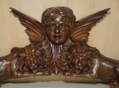 IMPORTANT 18TH CENTURY CiRCA 1720 OAK CARVED SURMOUNT OF REGAL LIONS & A PUTTI