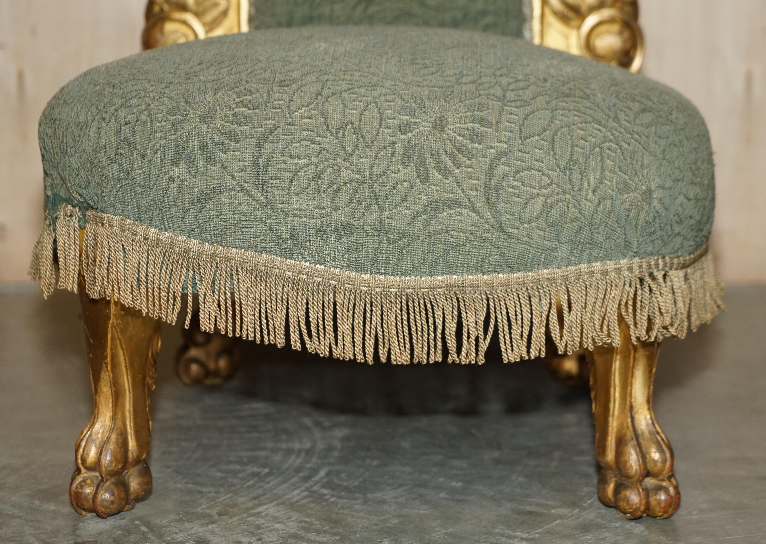 Important 18th Century circa 1740 Hand Carved Italian Giltwood Tete a Tete Sofa For Sale 8