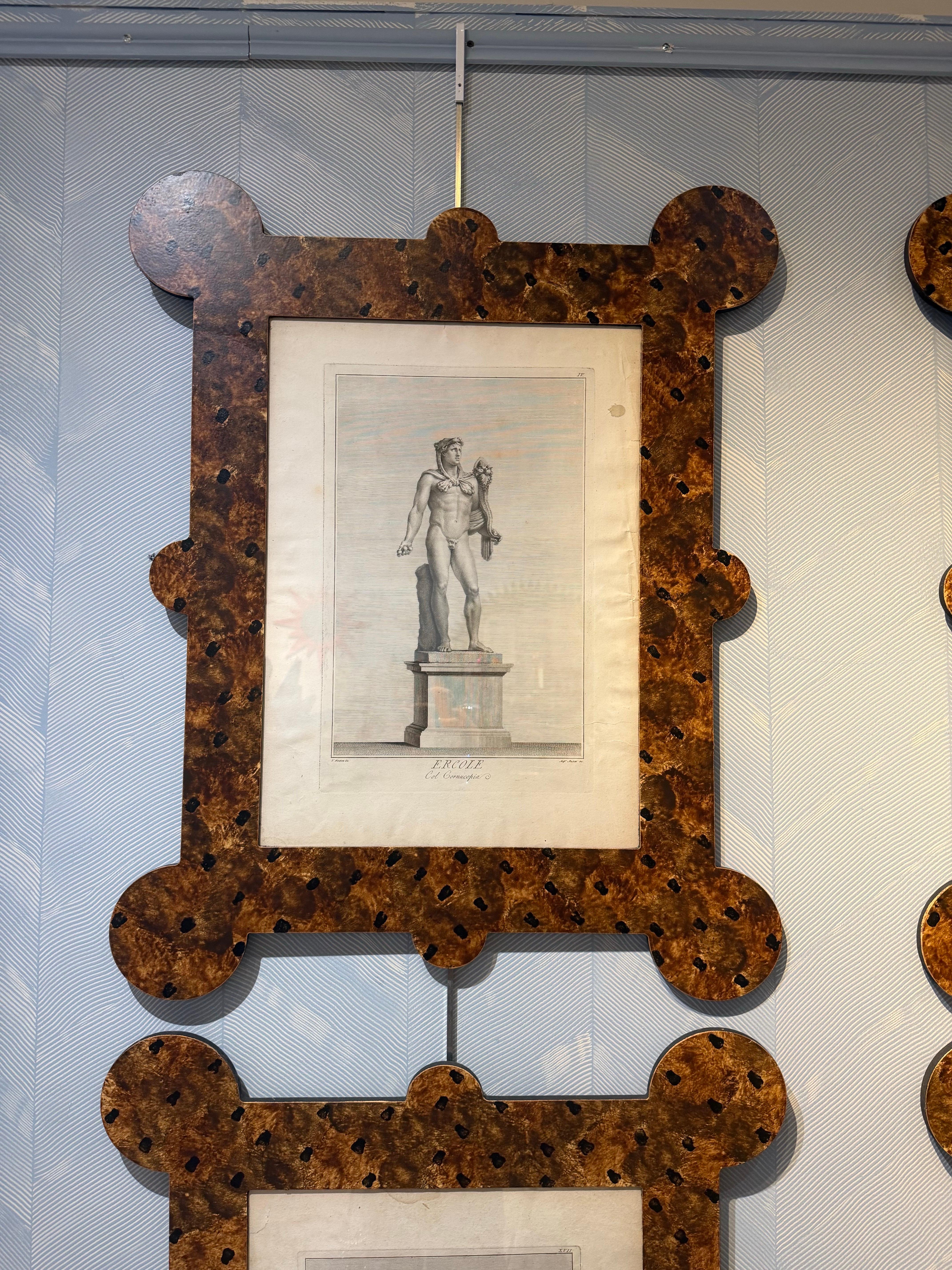 Importantes gravures classiques du XVIIIe siècle dans des cadres en fausse tortue peints à la main en vente 9