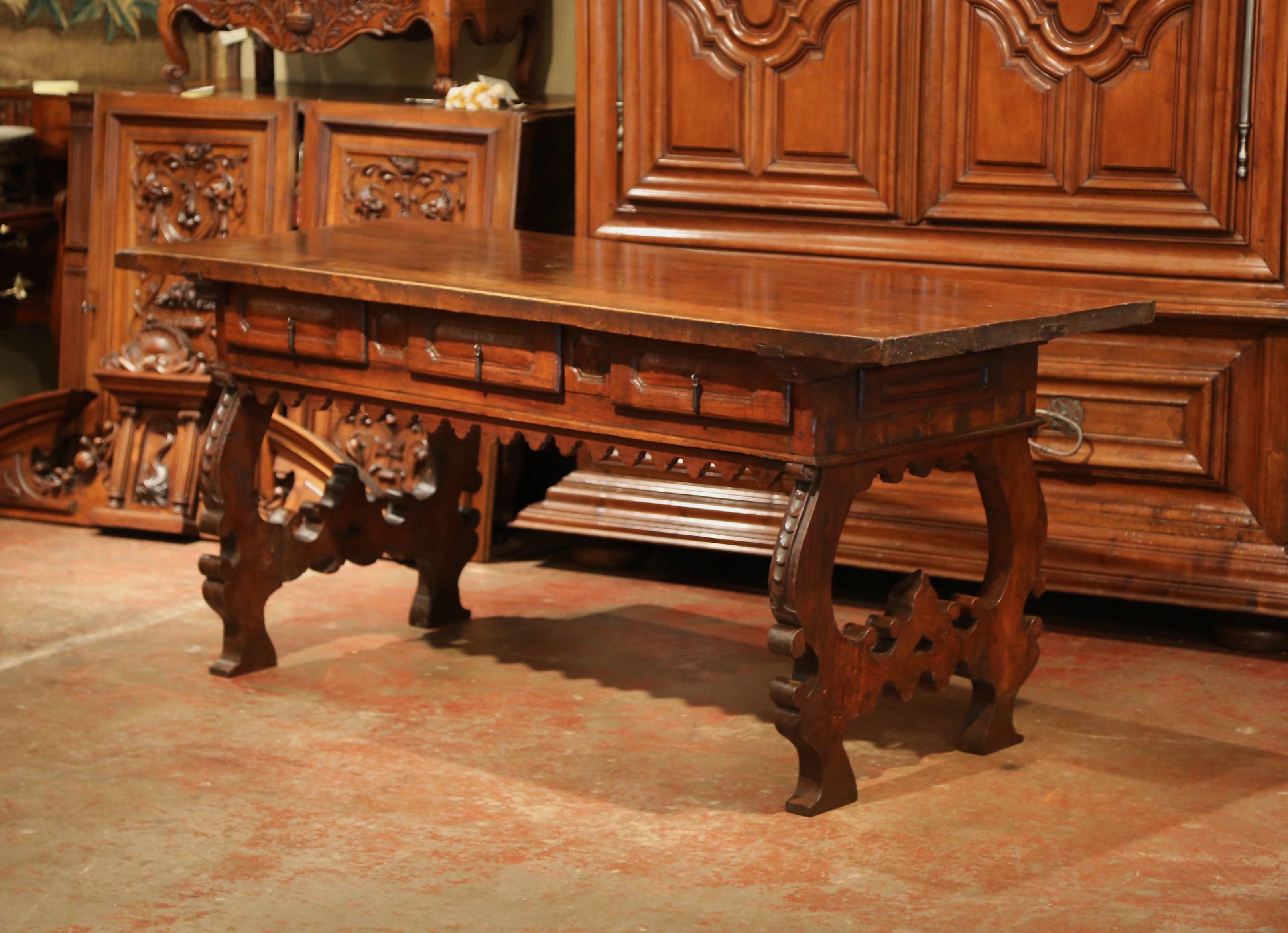 18th Century Spanish Carved Walnut Console Table with Secret Drawers In Excellent Condition In Dallas, TX