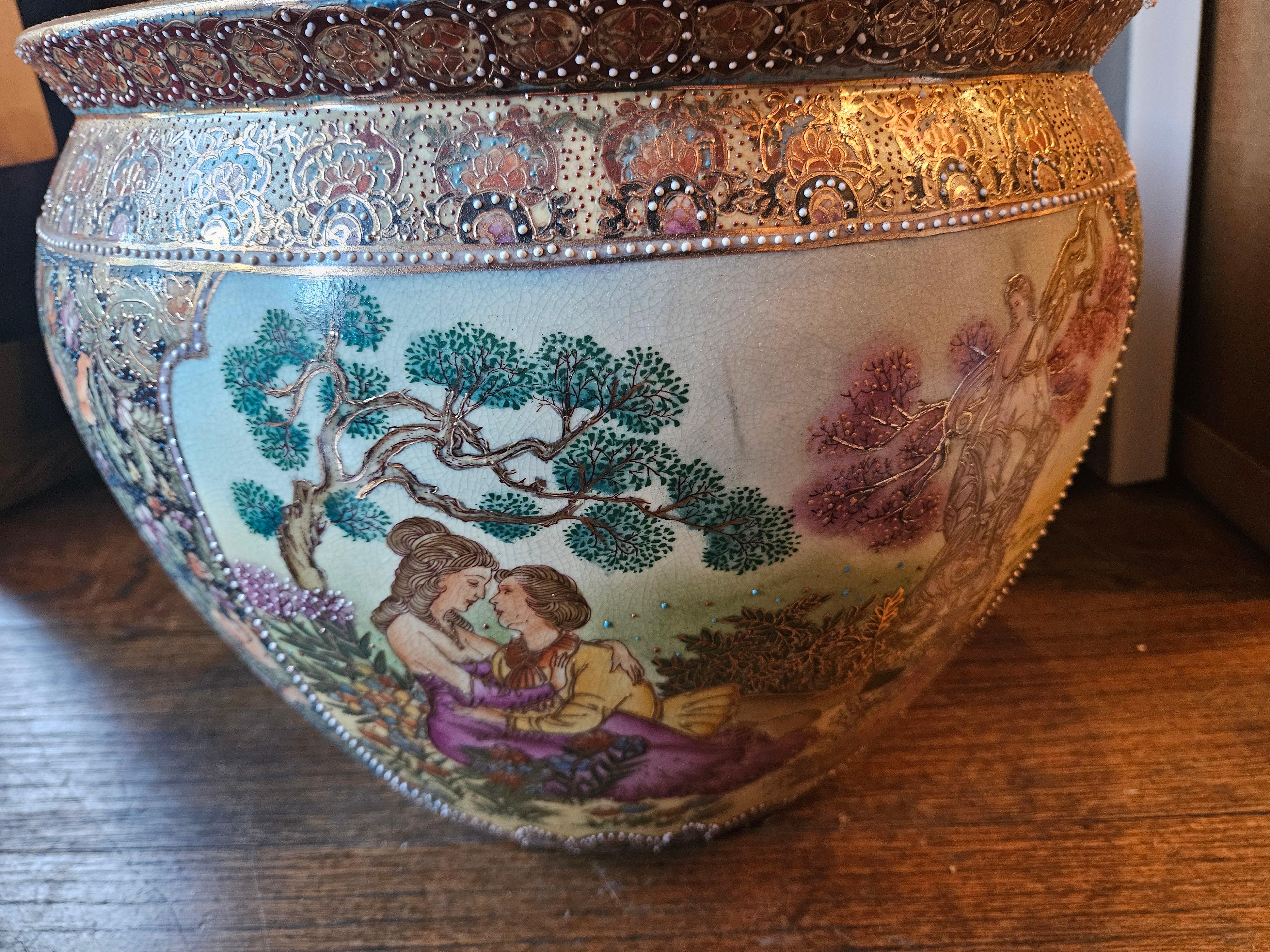 Important bol jardinière chinois de style Famille Rose des années 1900 peint à la main en vente 2