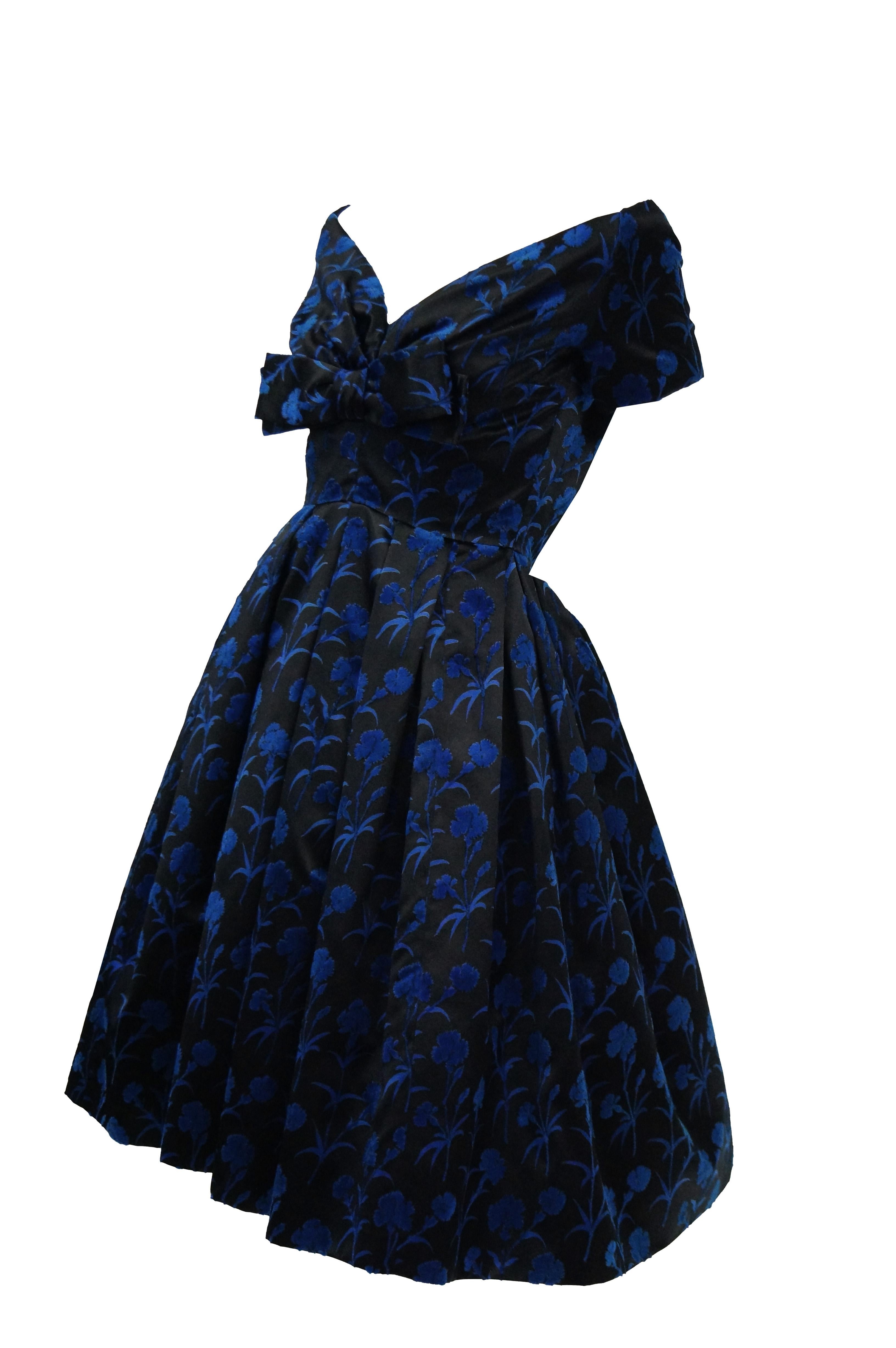 1950er Christian Dior Couture Blau & Schwarz Seide & Samt New Look Kleid, 1950er Jahre im Zustand „Hervorragend“ im Angebot in Houston, TX