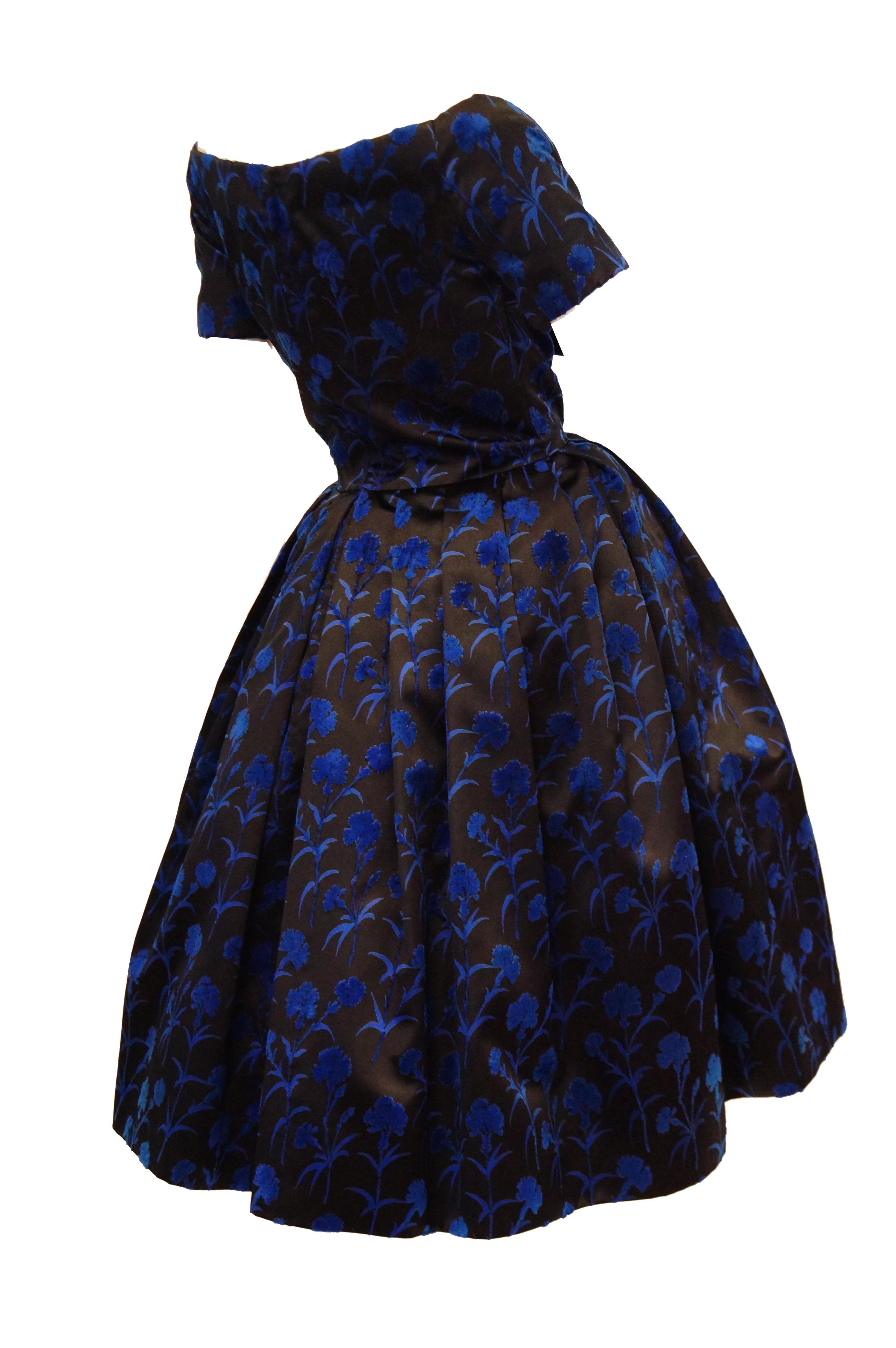 Important 1950s Christian Dior Couture Blue & Black Silk & Velvet New Look Dress In Excellent Condition For Sale In Houston, TX
