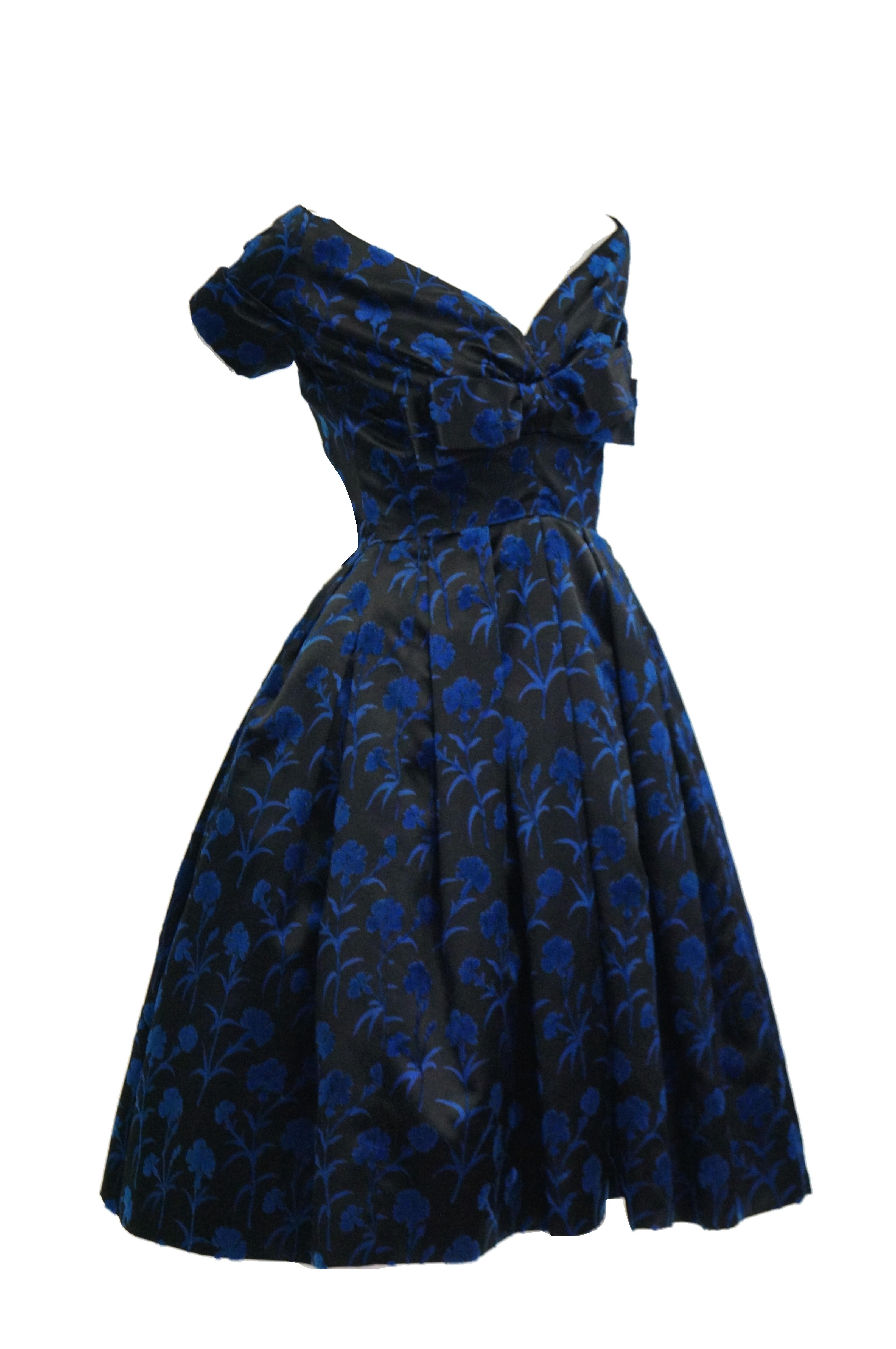 Women's Important 1950s Christian Dior Couture Blue & Black Silk & Velvet New Look Dress For Sale