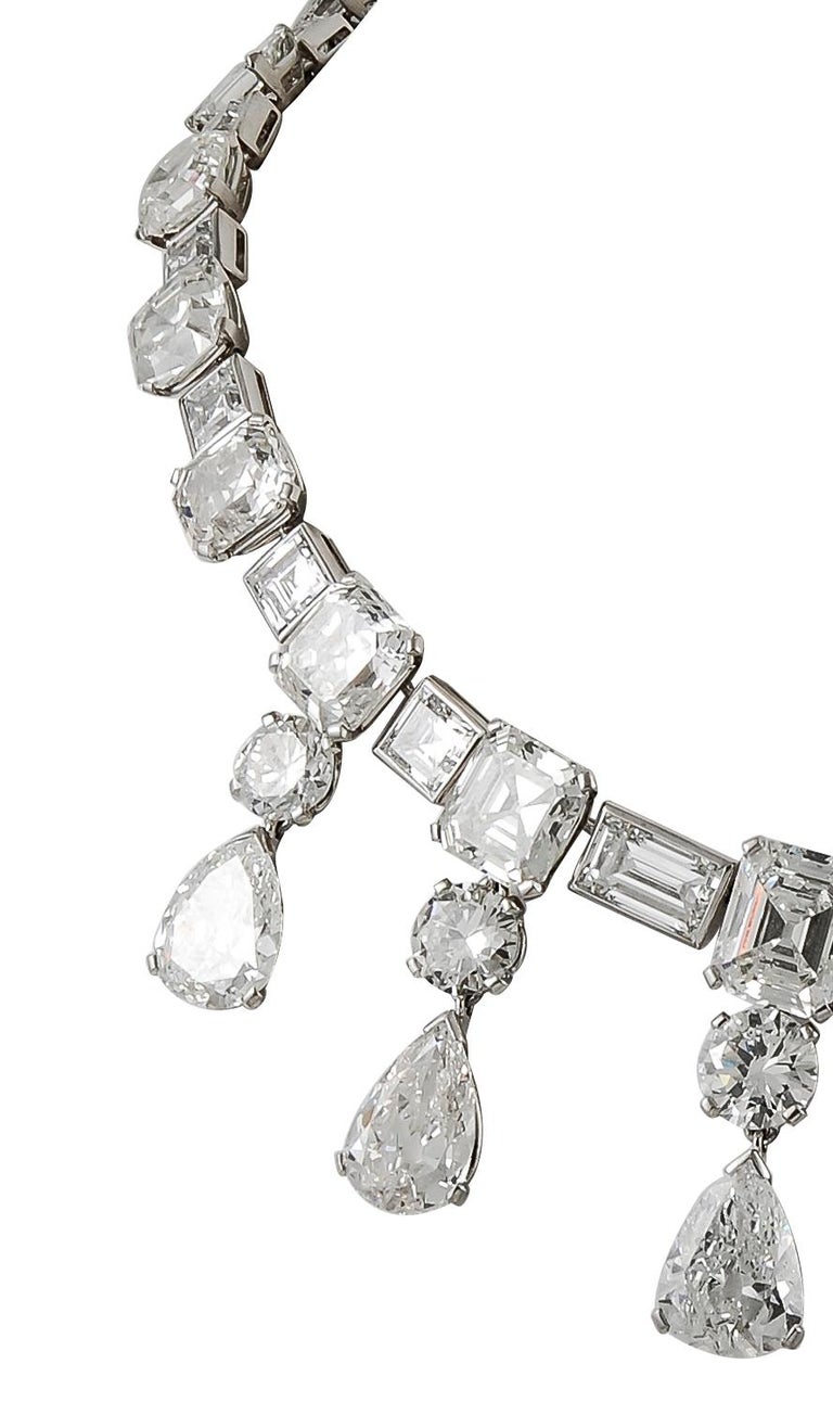 Important 1950s Diamond Platinum Festoon Necklace In Excellent Condition For Sale In New York, NY