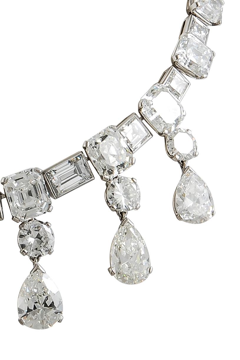  Important collier à festons en platine et diamants des années 1950 Pour femmes 